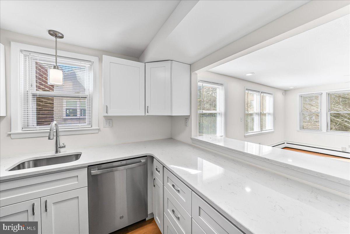 ARONIMINK ESTATES - Residential Income