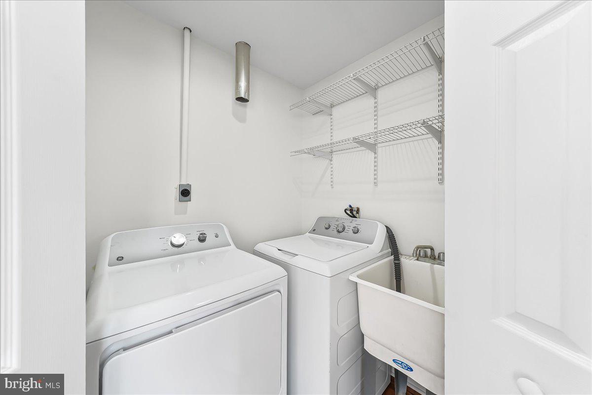 ARONIMINK ESTATES - Residential Income