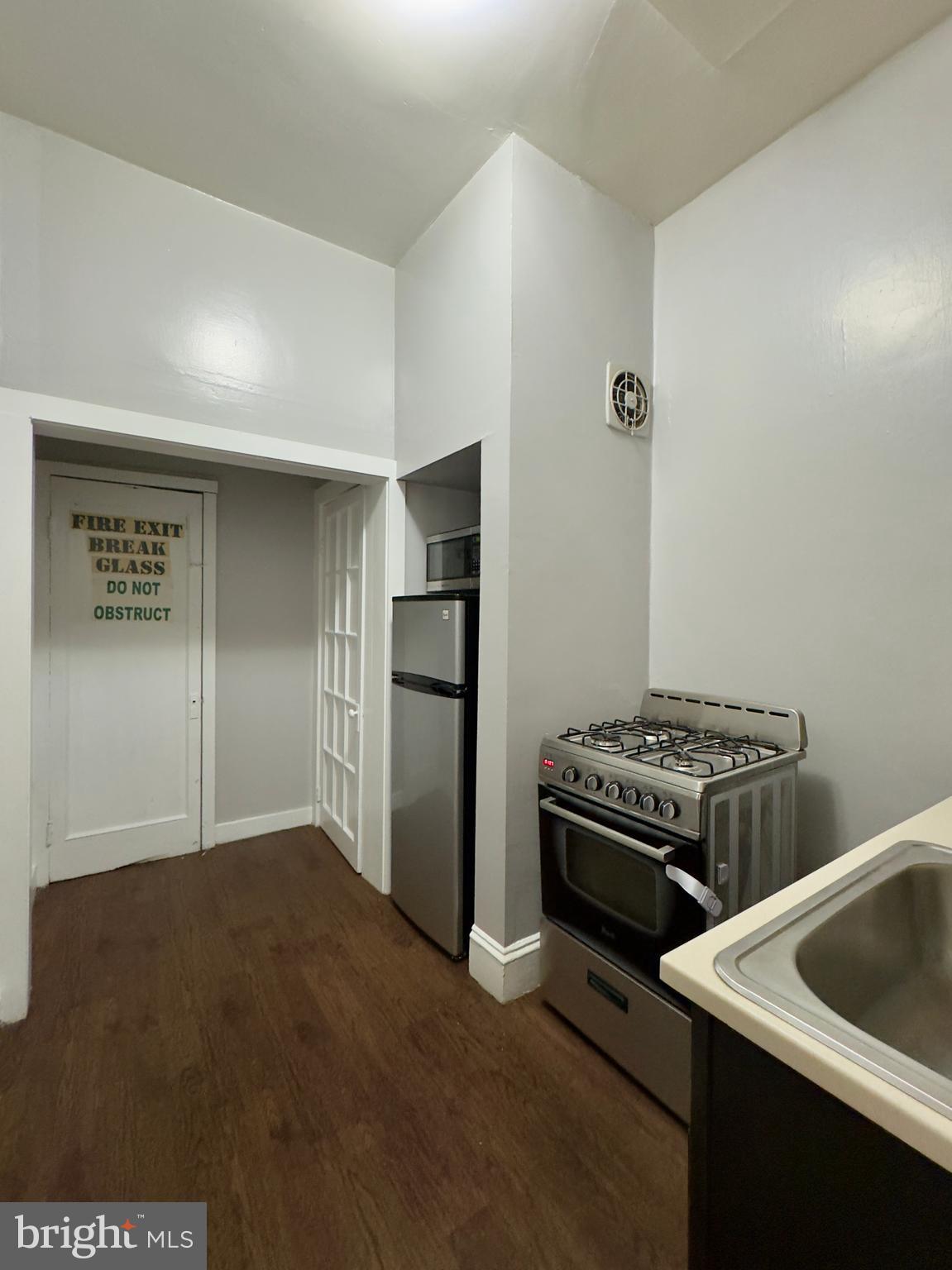 MIDTOWN EDMONDSON - Residential Lease