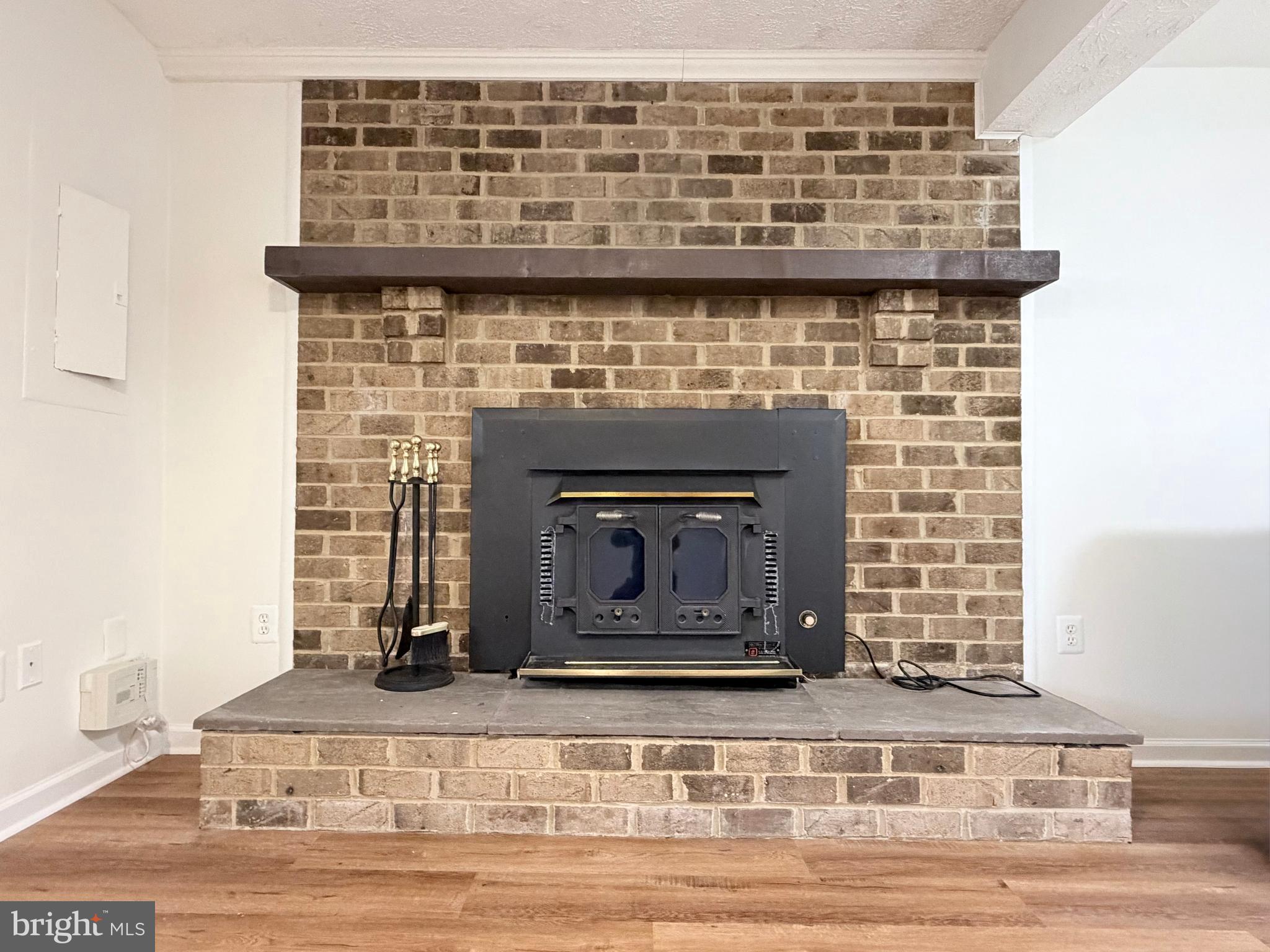 LITTLE ROCKY RUN - Residential Lease