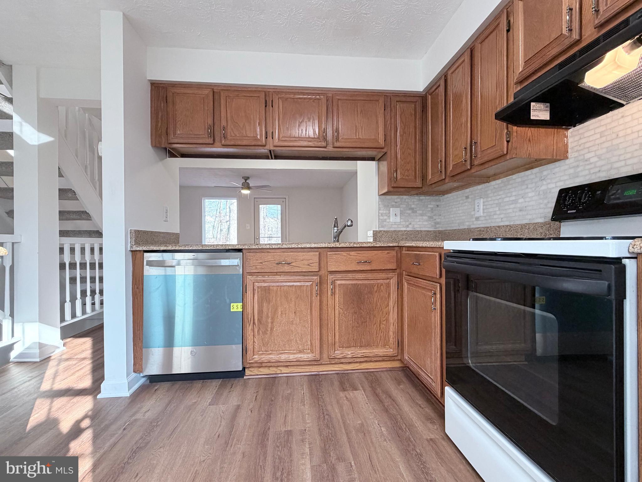 LITTLE ROCKY RUN - Residential Lease