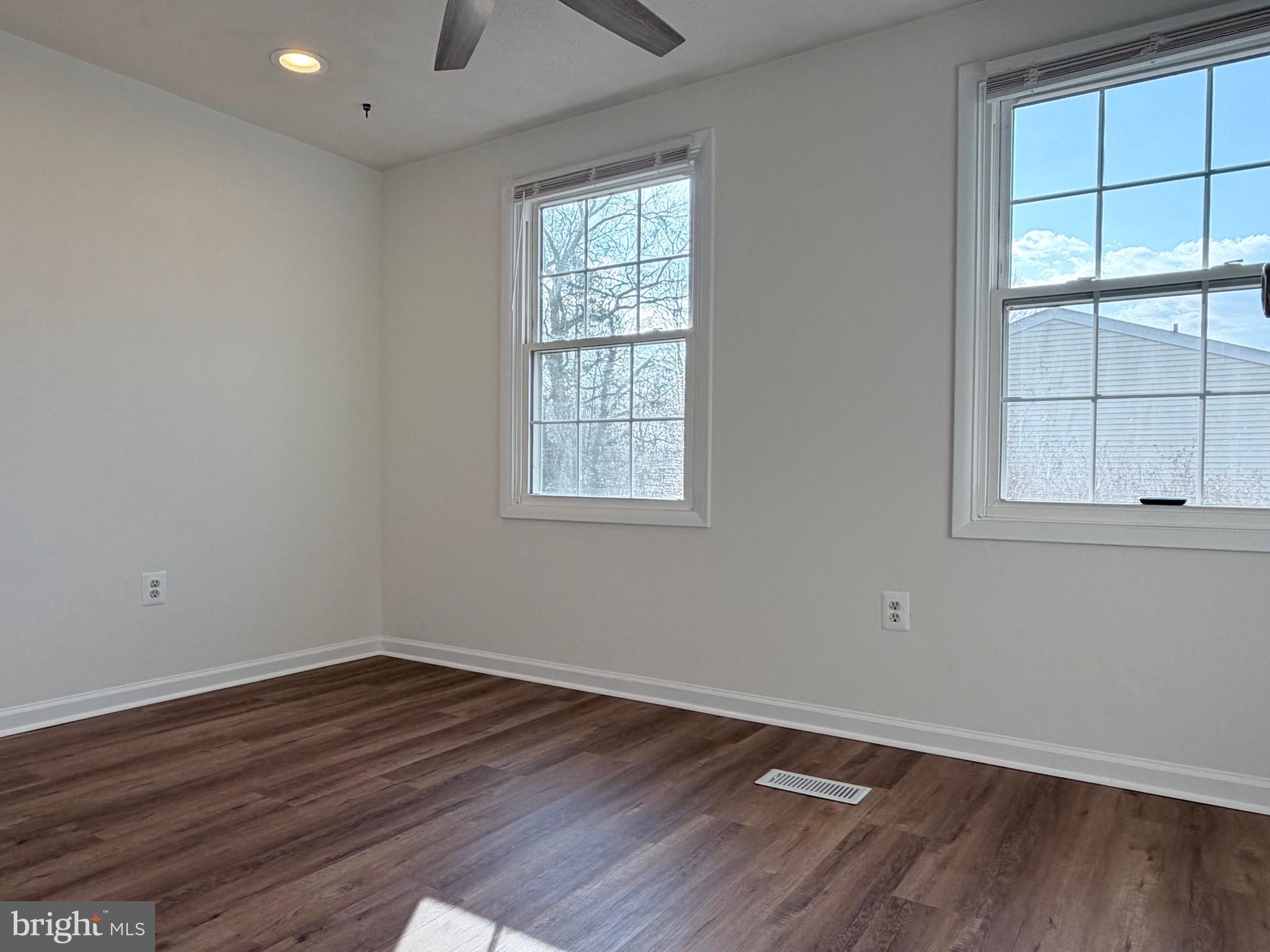 LITTLE ROCKY RUN - Residential Lease