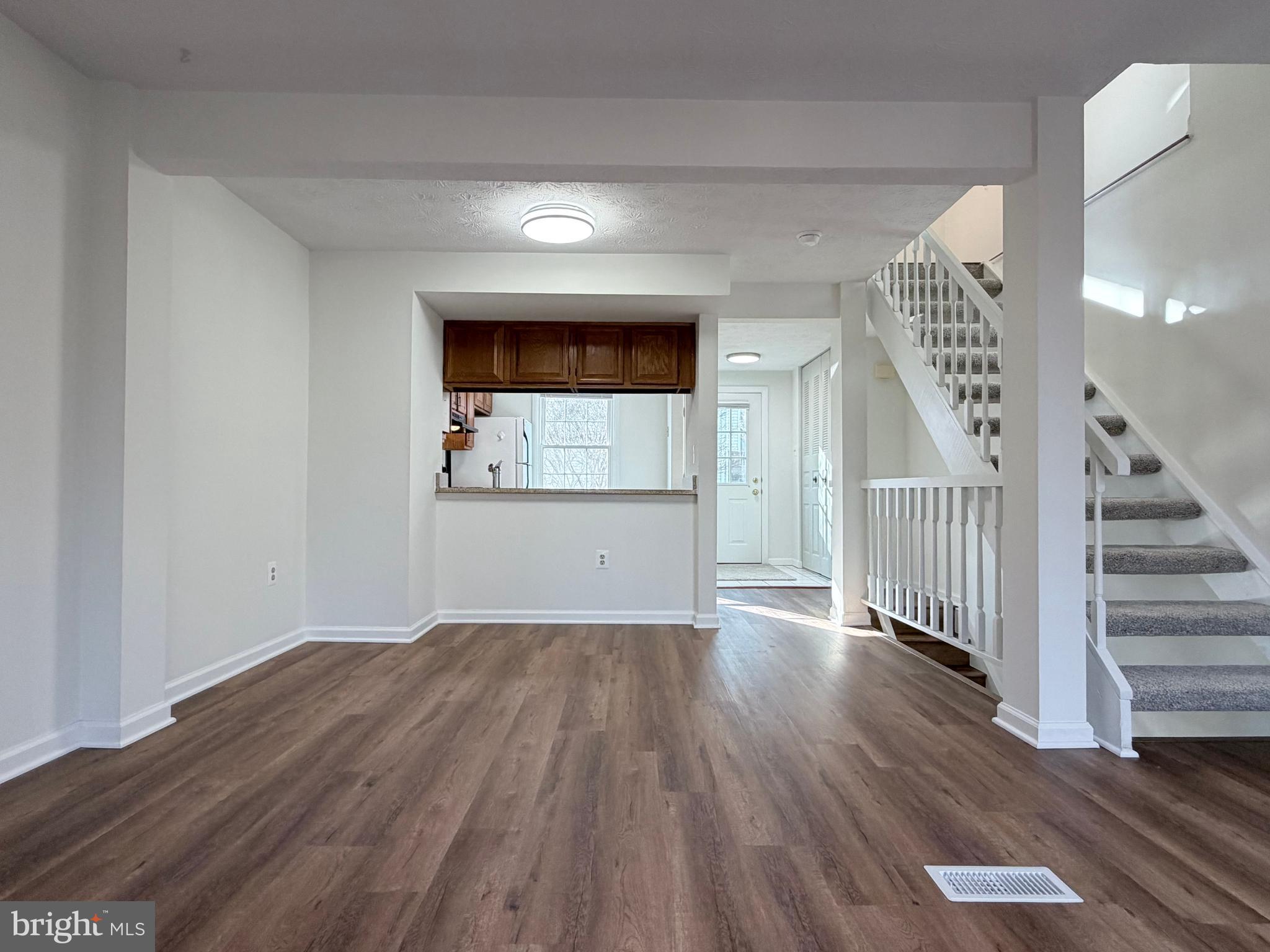 LITTLE ROCKY RUN - Residential Lease