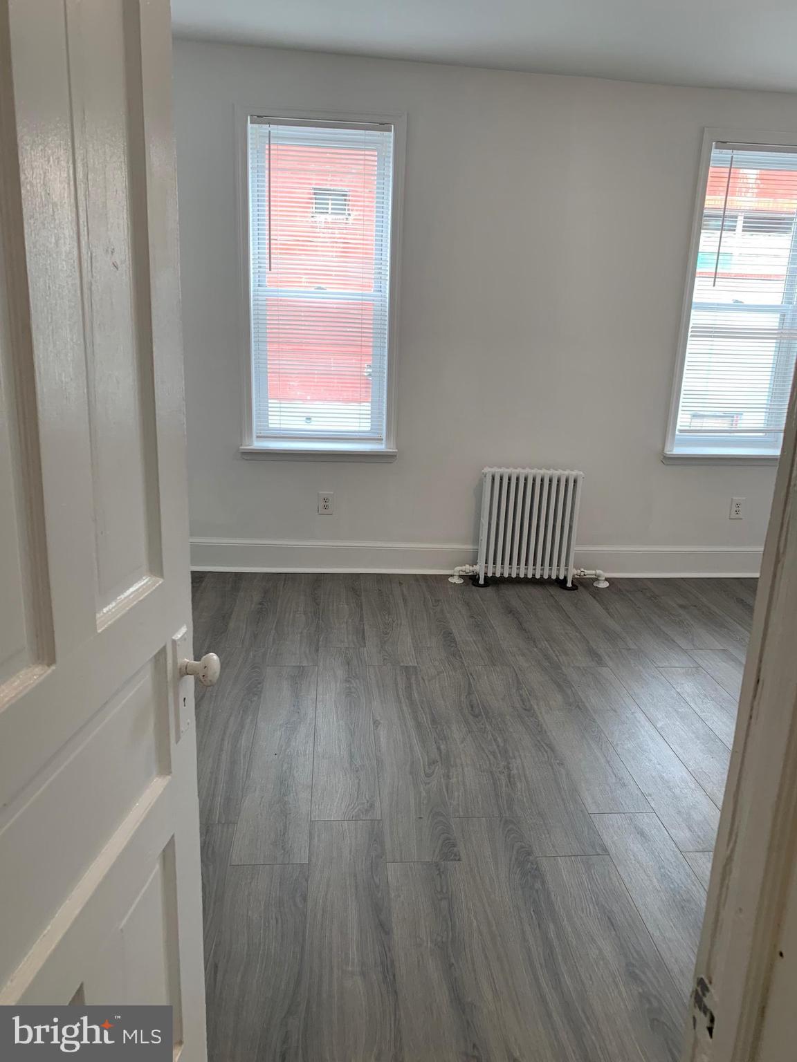 PORT RICHMOND - Residential Lease