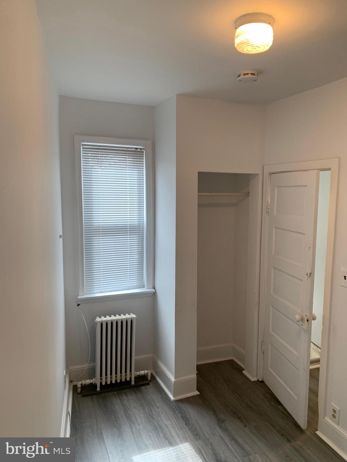 PORT RICHMOND - Residential Lease