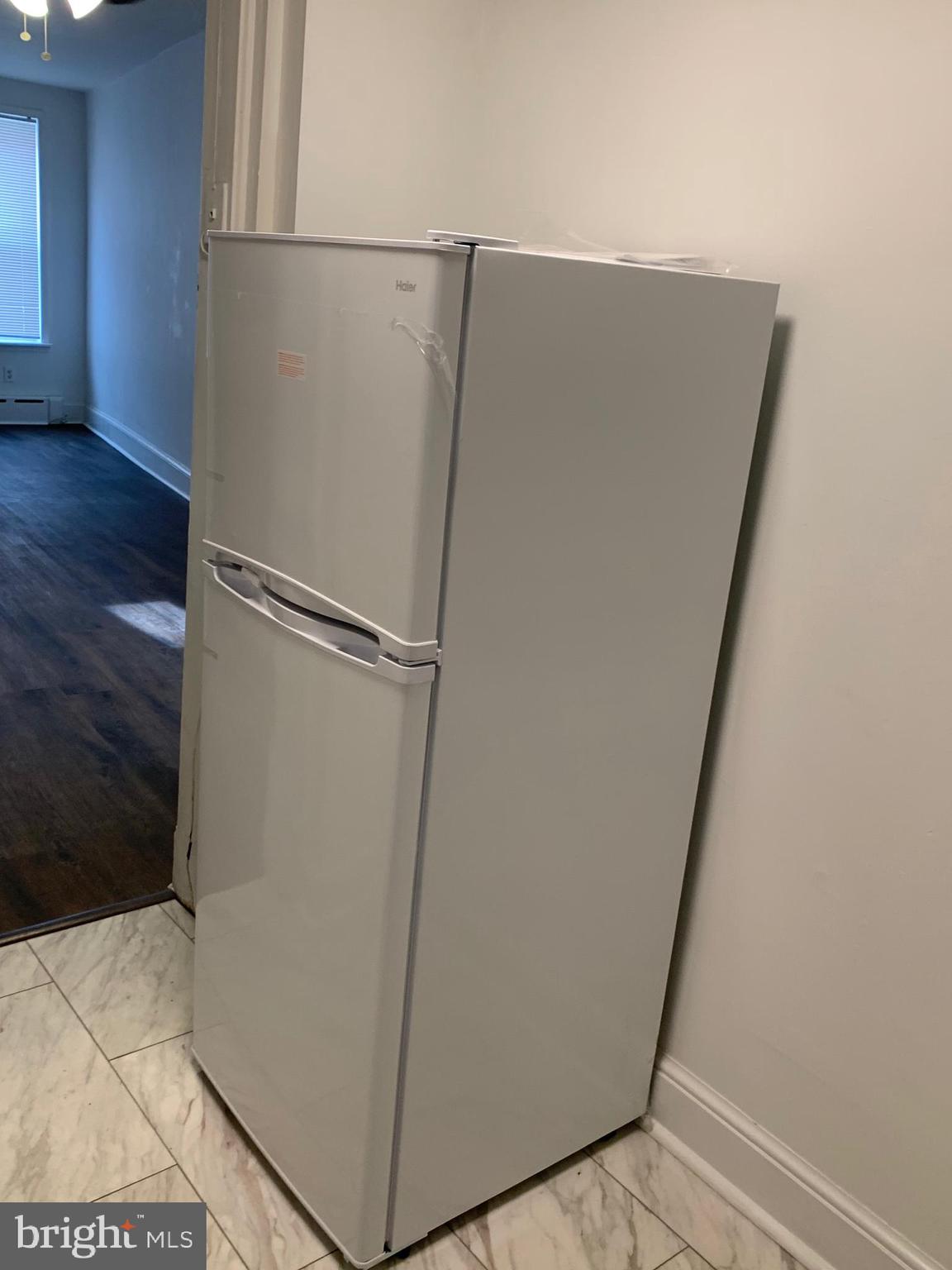 PORT RICHMOND - Residential Lease