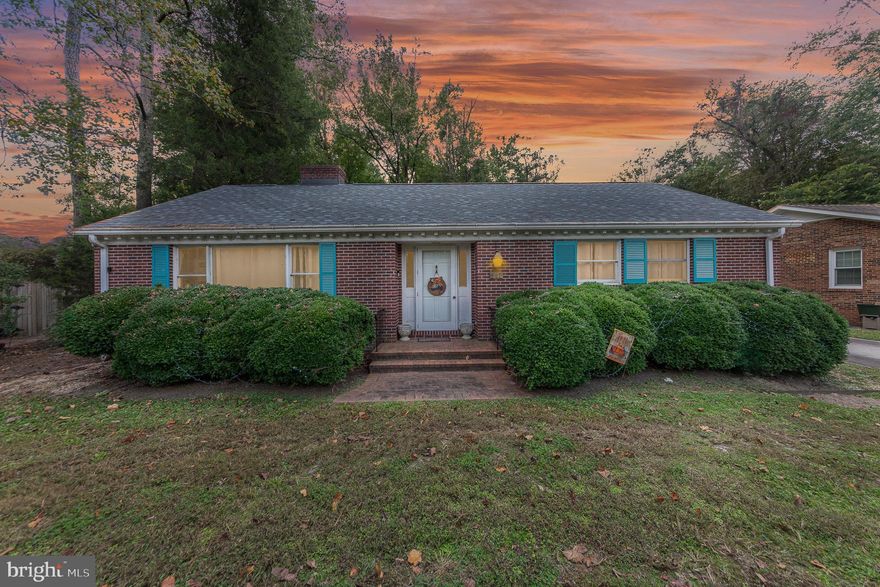 Welcome to 547 Faulconer Circle! This beautifully maintained home is a perfect blend of comfort and style, nestled in a desirable neighborhood. Enjoy an open-concept design with abundant natural light, featuring a generous living area that flows seamlessly into the dining space. The kitchen has been updated and has plenty of space for prepping and cooking! The master suite offers a peaceful retreat with an ensuite bathroom, while an additional bedroom provides flexibility for family, guests, or a home office. Step outside to your private backyard, ideal for entertaining or relaxing, complete with an enclosed porch.  Conveniently situated near local parks, schools, shopping, and dining options, ensuring everything you need is just a short drive away. Don’t miss the opportunity to make this charming property your new home. Schedule a viewing today!