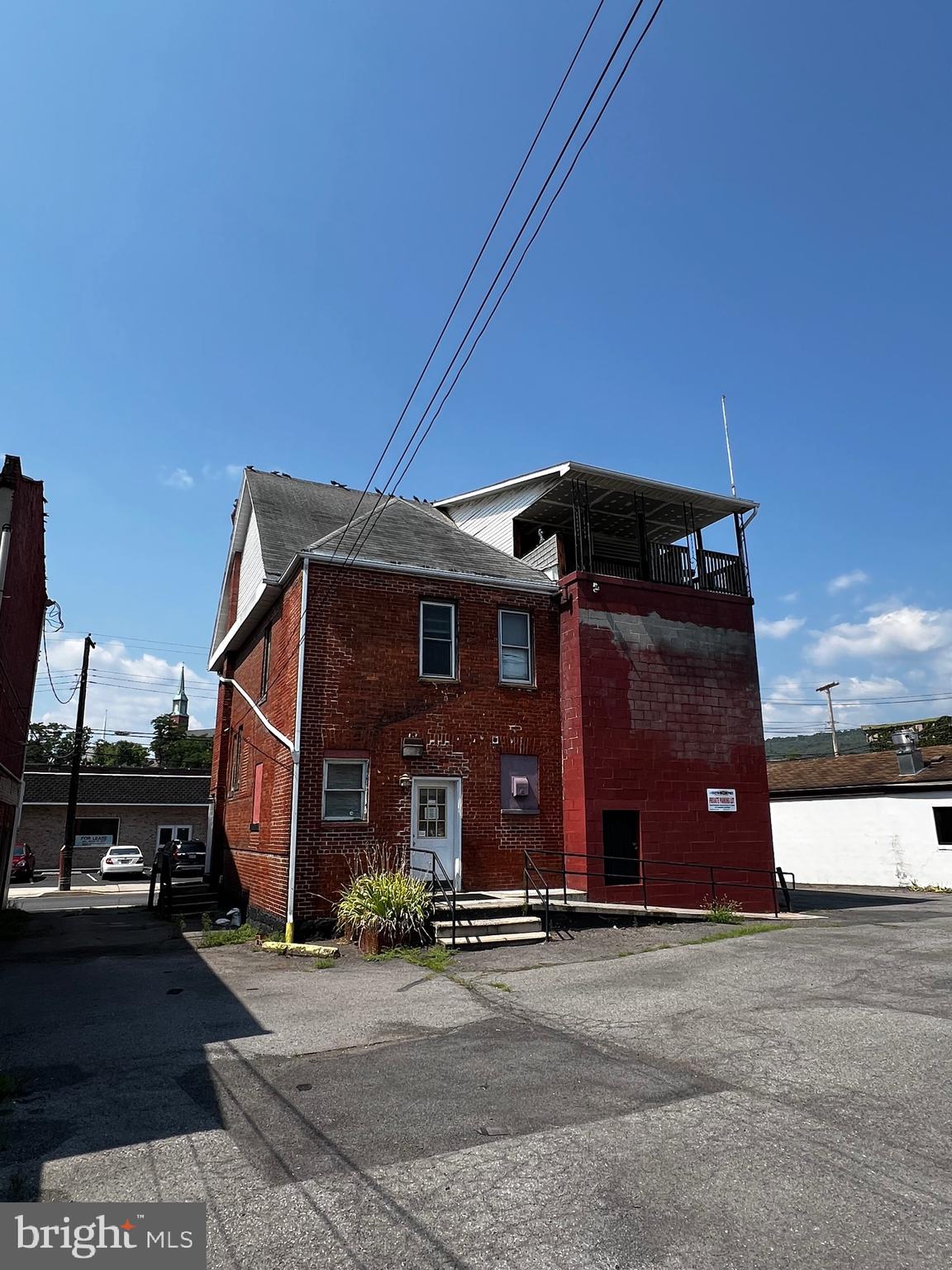 163 N MECHANIC STREET