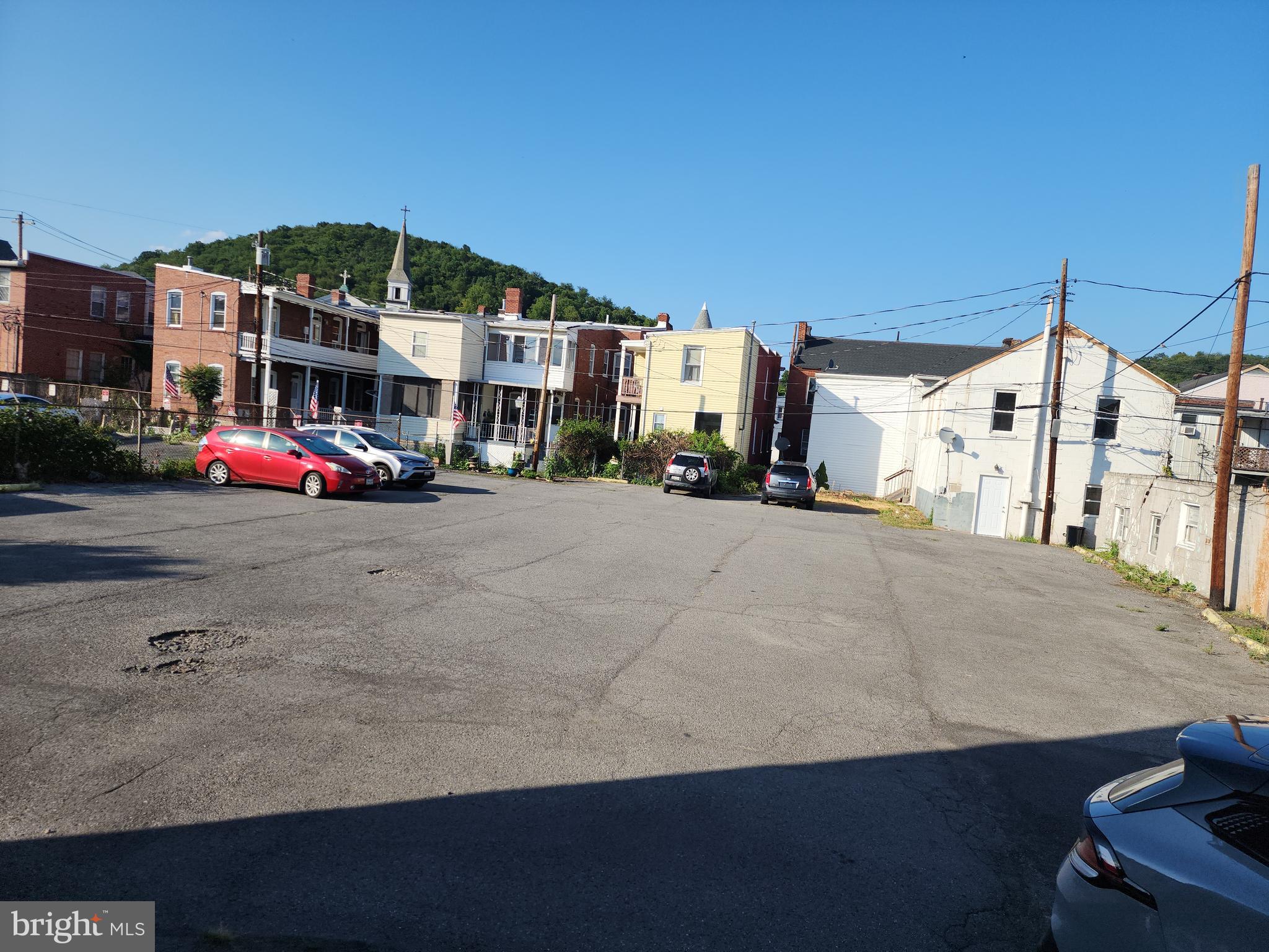 163 N MECHANIC STREET