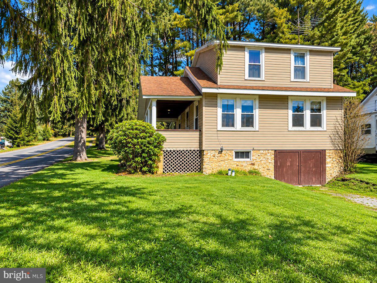 284 TEUTONIC AVENUE