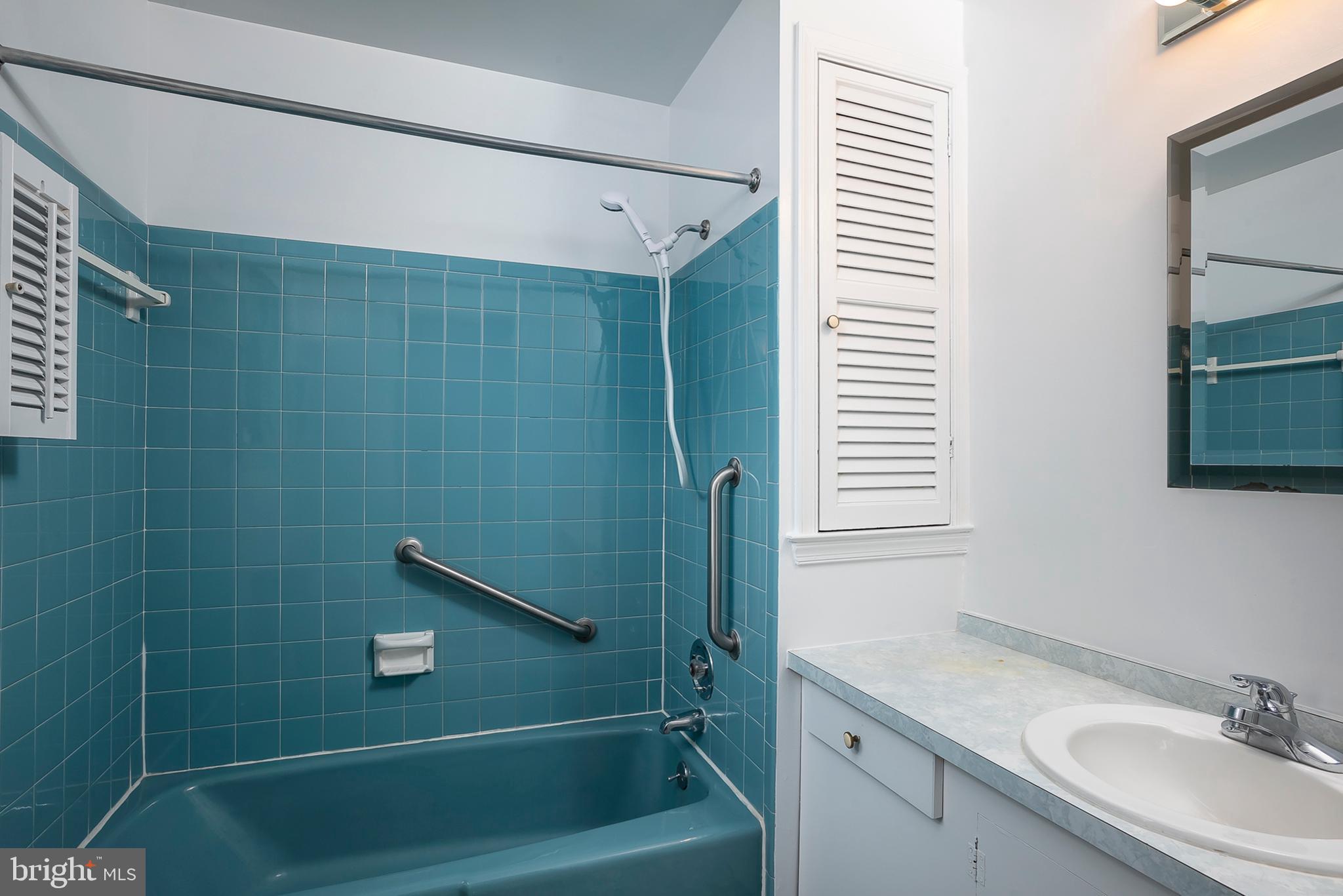 VALLEY MEDE - Residential