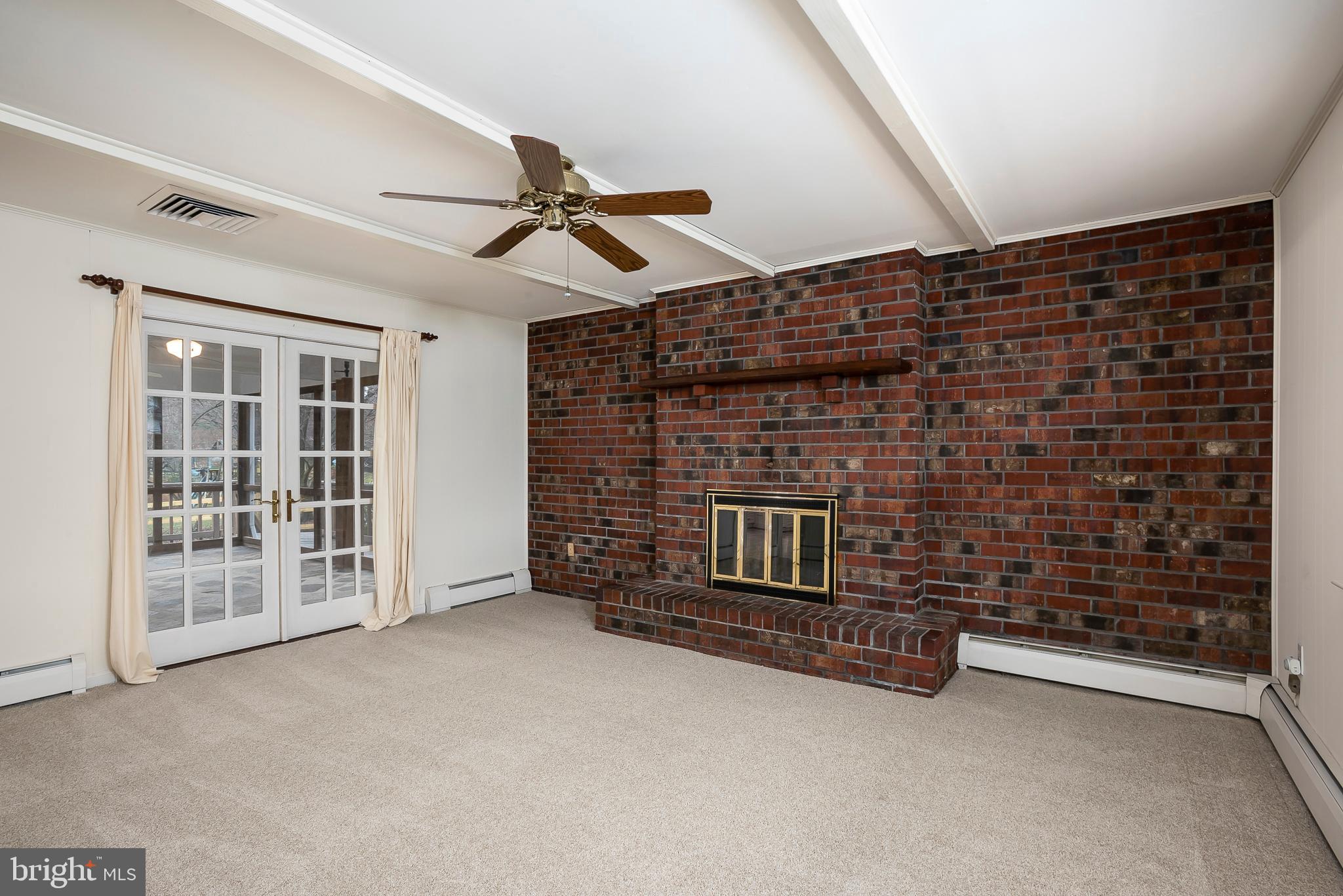 VALLEY MEDE - Residential