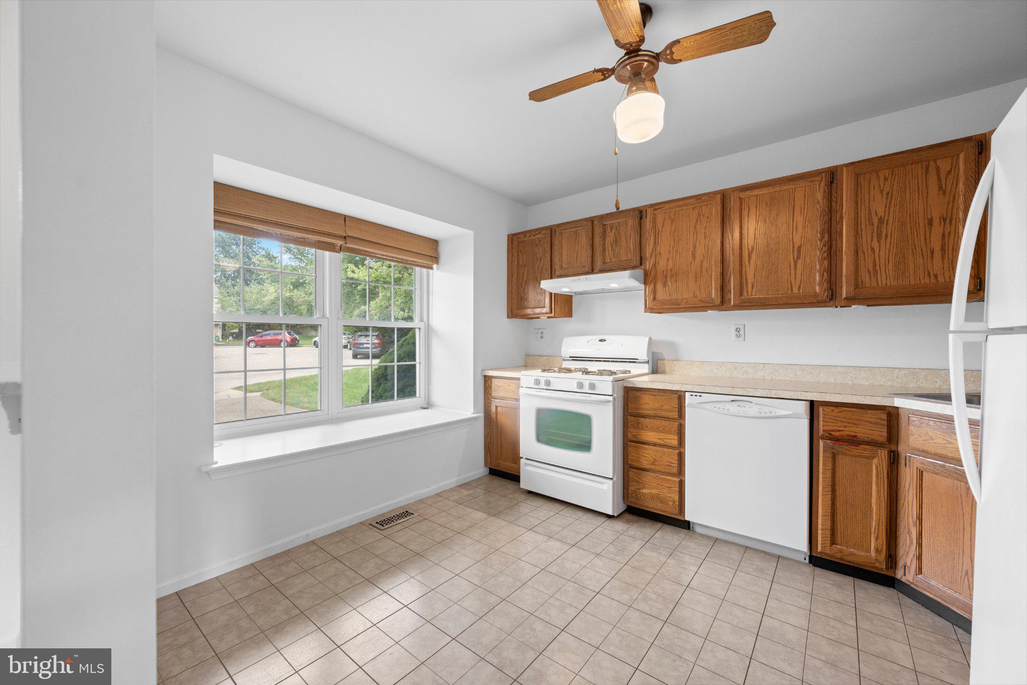 420 SNOWFLAKE CIRCLE, WEST NORRITON TWP, PA, 19403 420 SNOWFLAKE CIRCLE