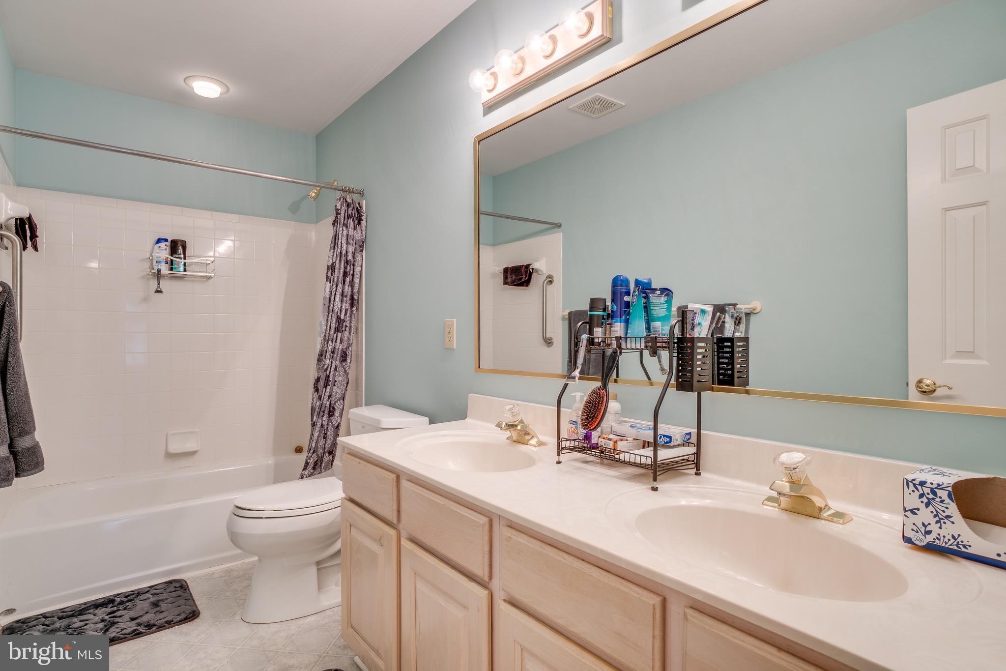 THE GREENS AT LEE'S HILL - Residential