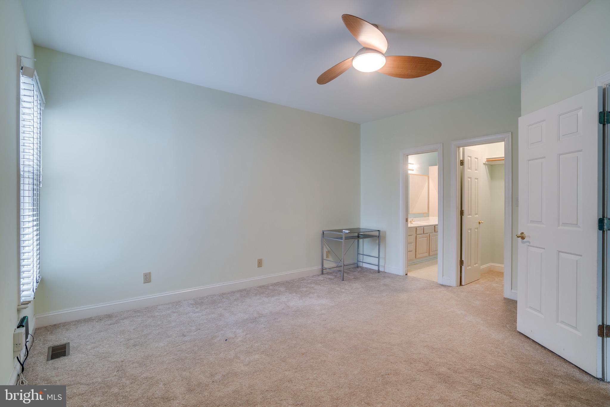 THE GREENS AT LEE'S HILL - Residential