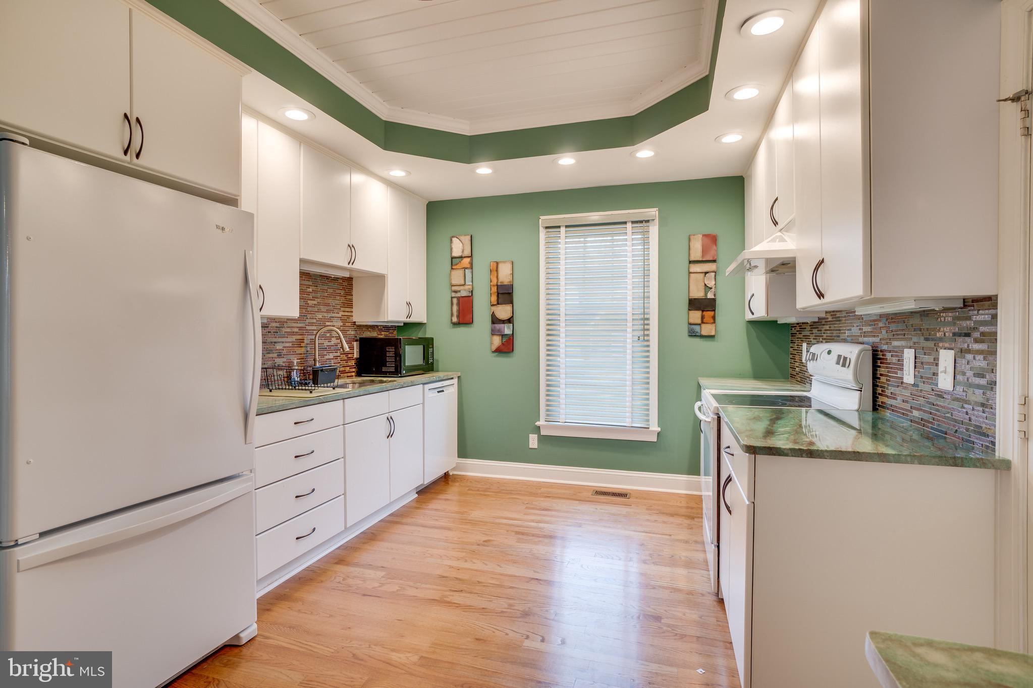 THE GREENS AT LEE'S HILL - Residential