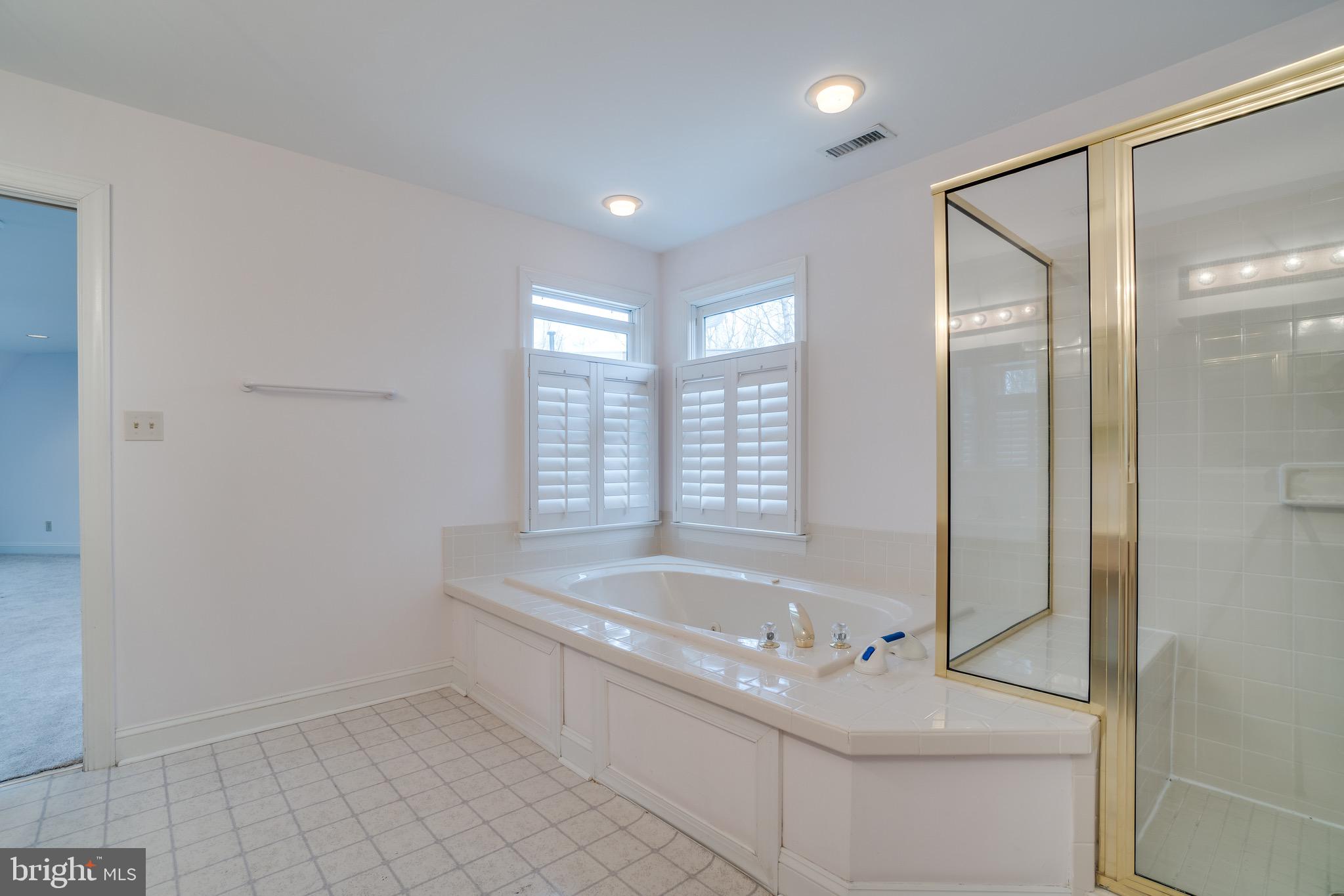 THE GREENS AT LEE'S HILL - Residential