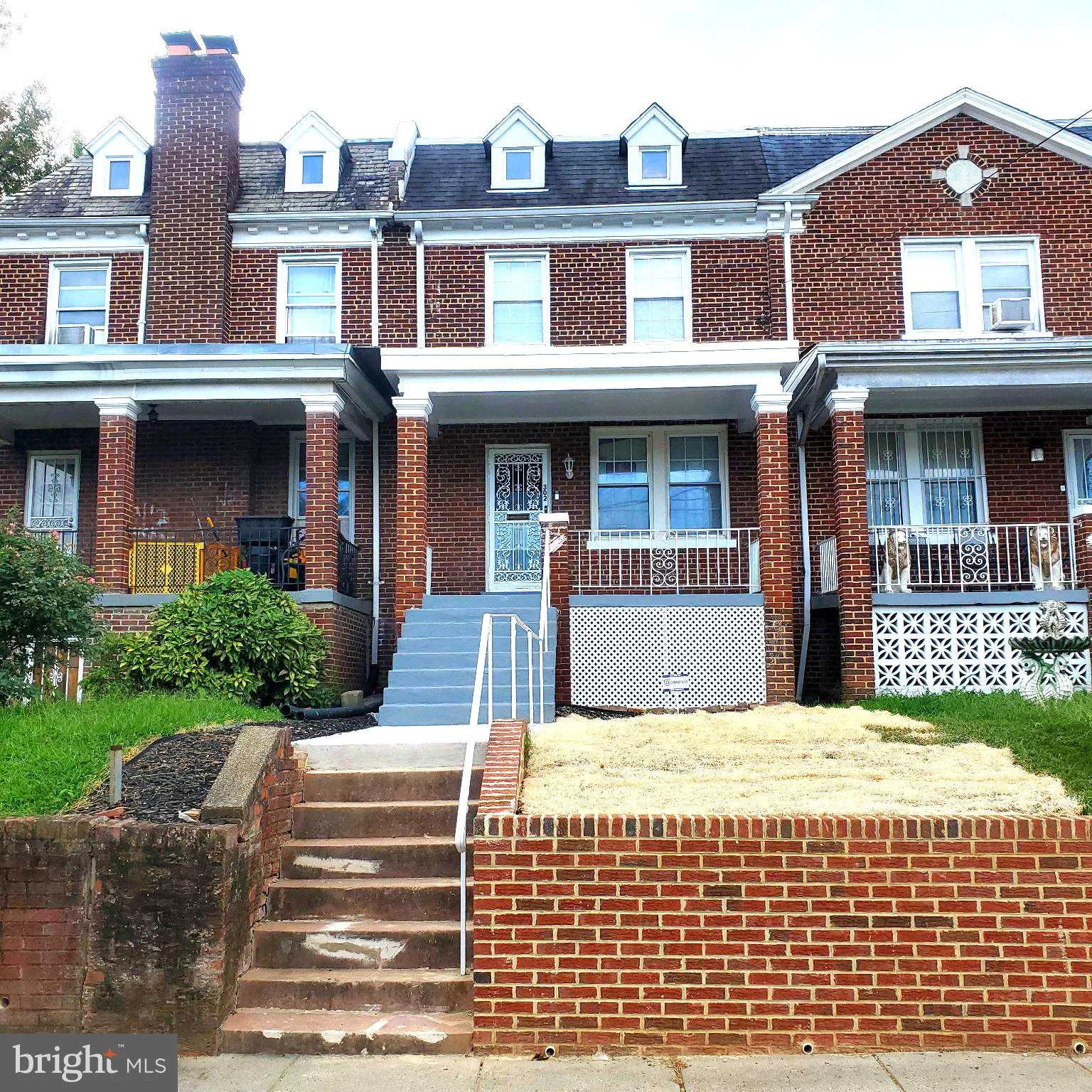 302 Emerson Street NW, Washington, DC 20011