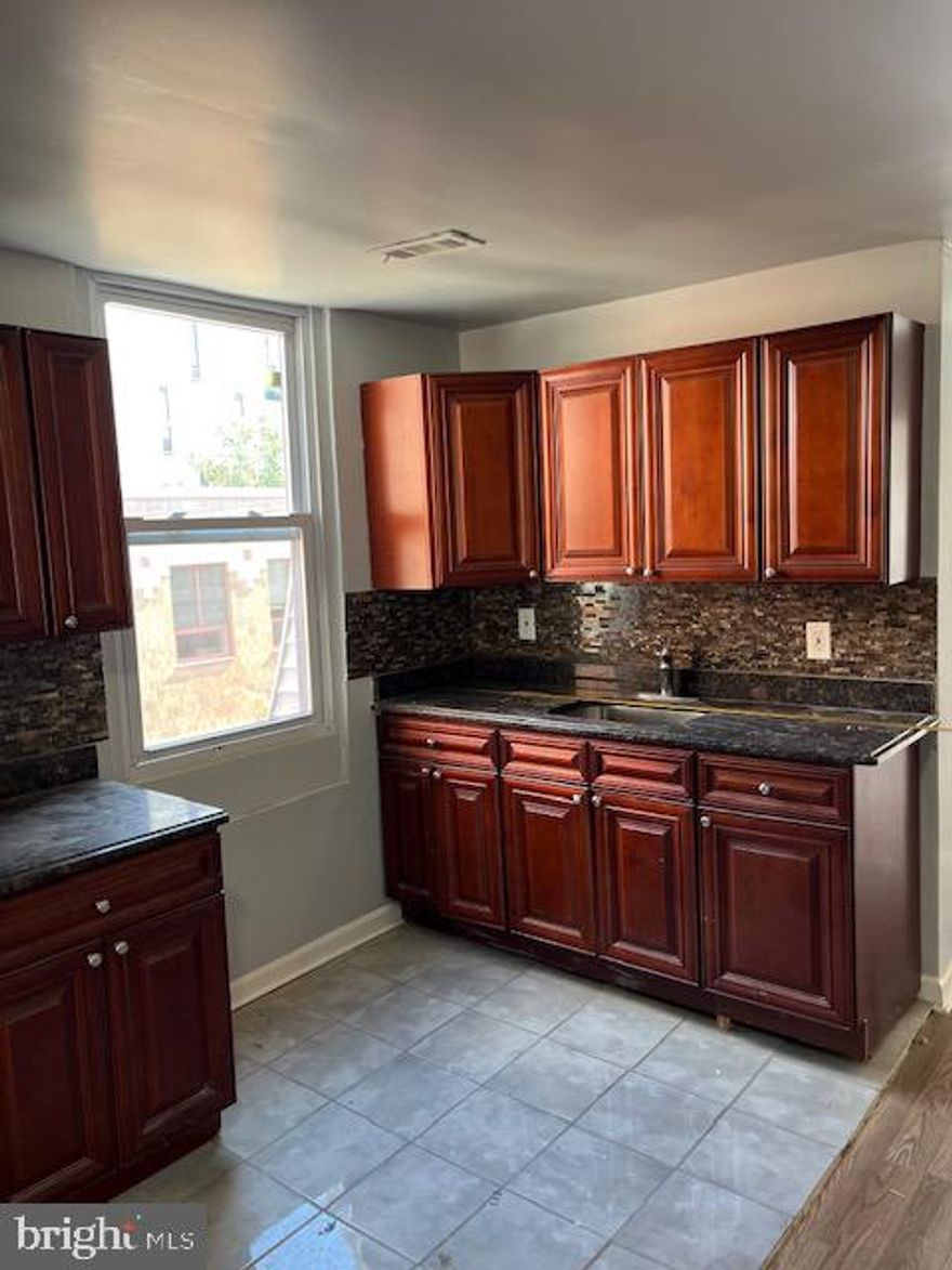 Newly Renovated 2 bed and 1 bath 3rd floor apartment. H/W floors throughout. Kitchen Has ceramic tile flooring with cherry cabinets. Bathroom has shower over tub with ceramic tile flooring and surround around shower with vanity and vanity mirror. Bedrooms have ample closet space with colonial doors throughout the apartment.

Applicant should have a credit score of at least 620 to apply with no judgements, evictions or filings. Income must be 3x's the monthly rent or 3400 monthly.  39.95 application fee 1st month rent, plus security to move in.