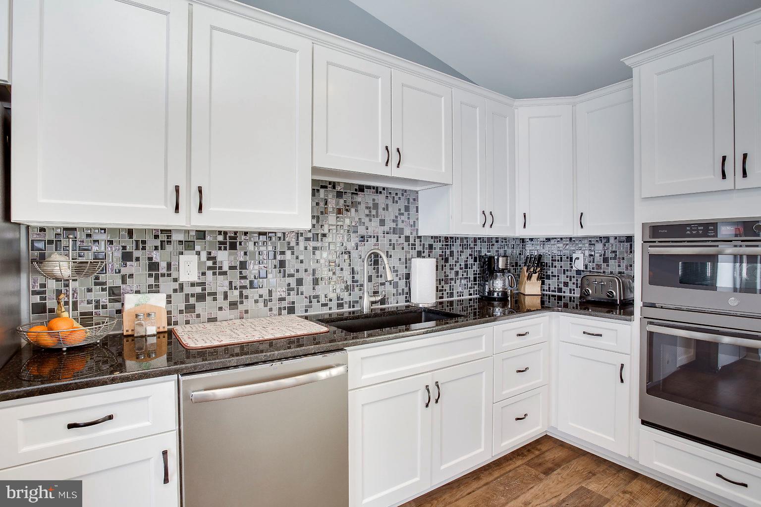 FRANKLINS CHANCE - Residential