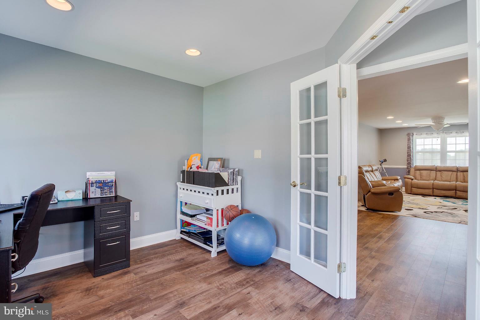 FRANKLINS CHANCE - Residential