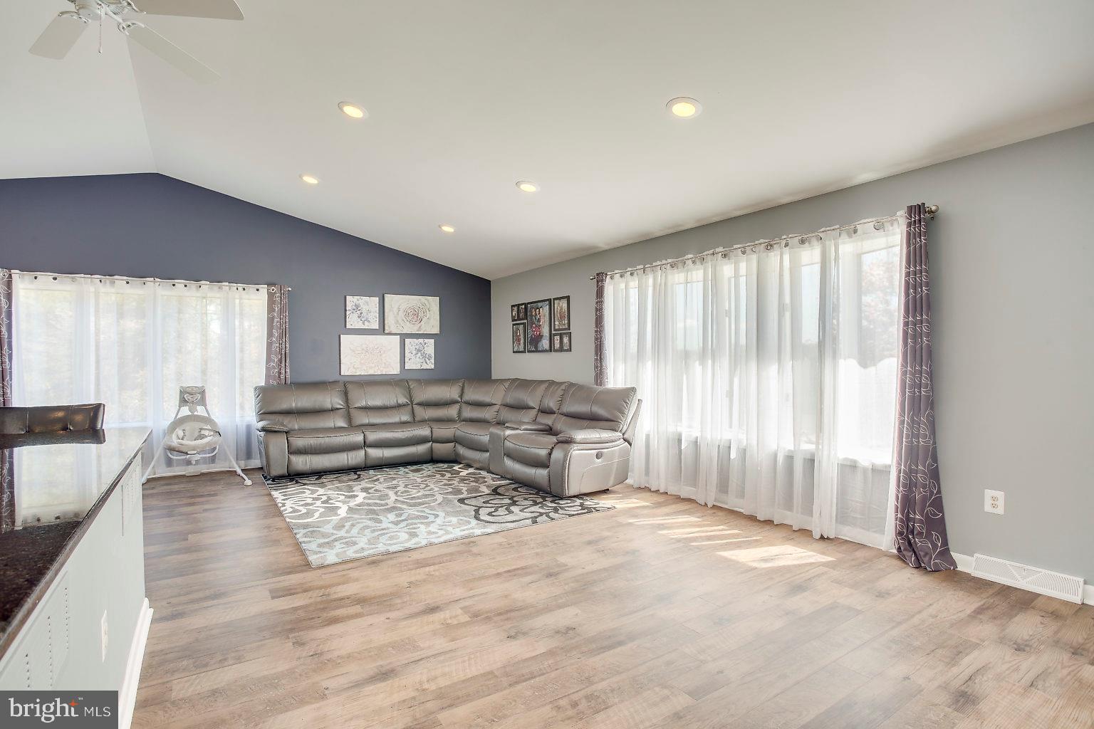 FRANKLINS CHANCE - Residential