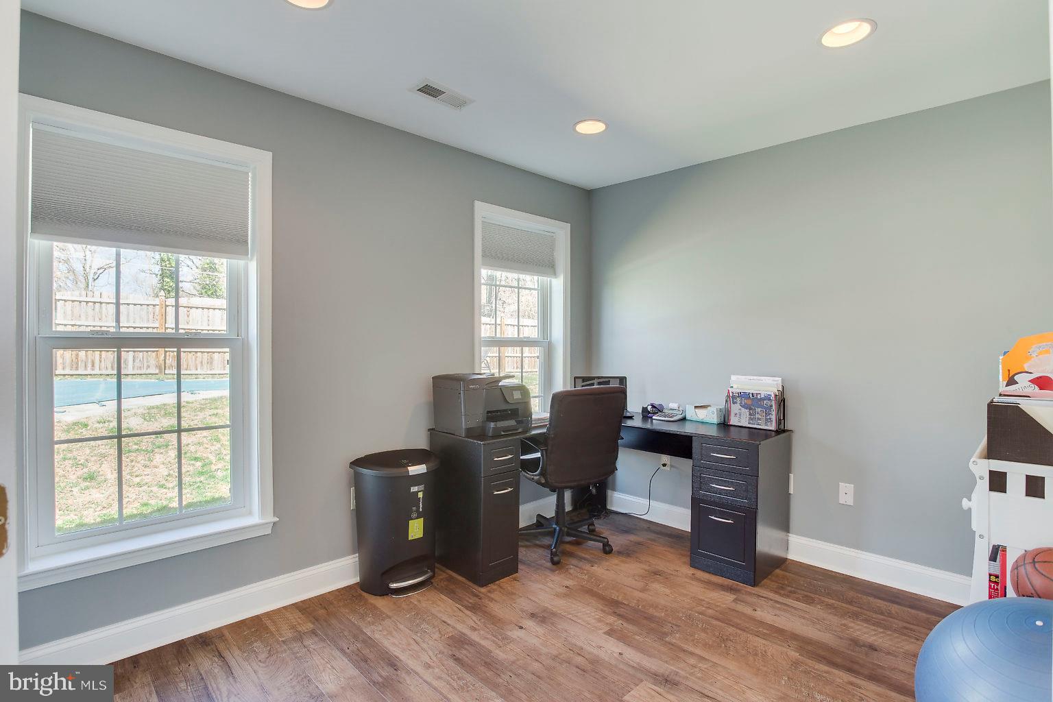 FRANKLINS CHANCE - Residential