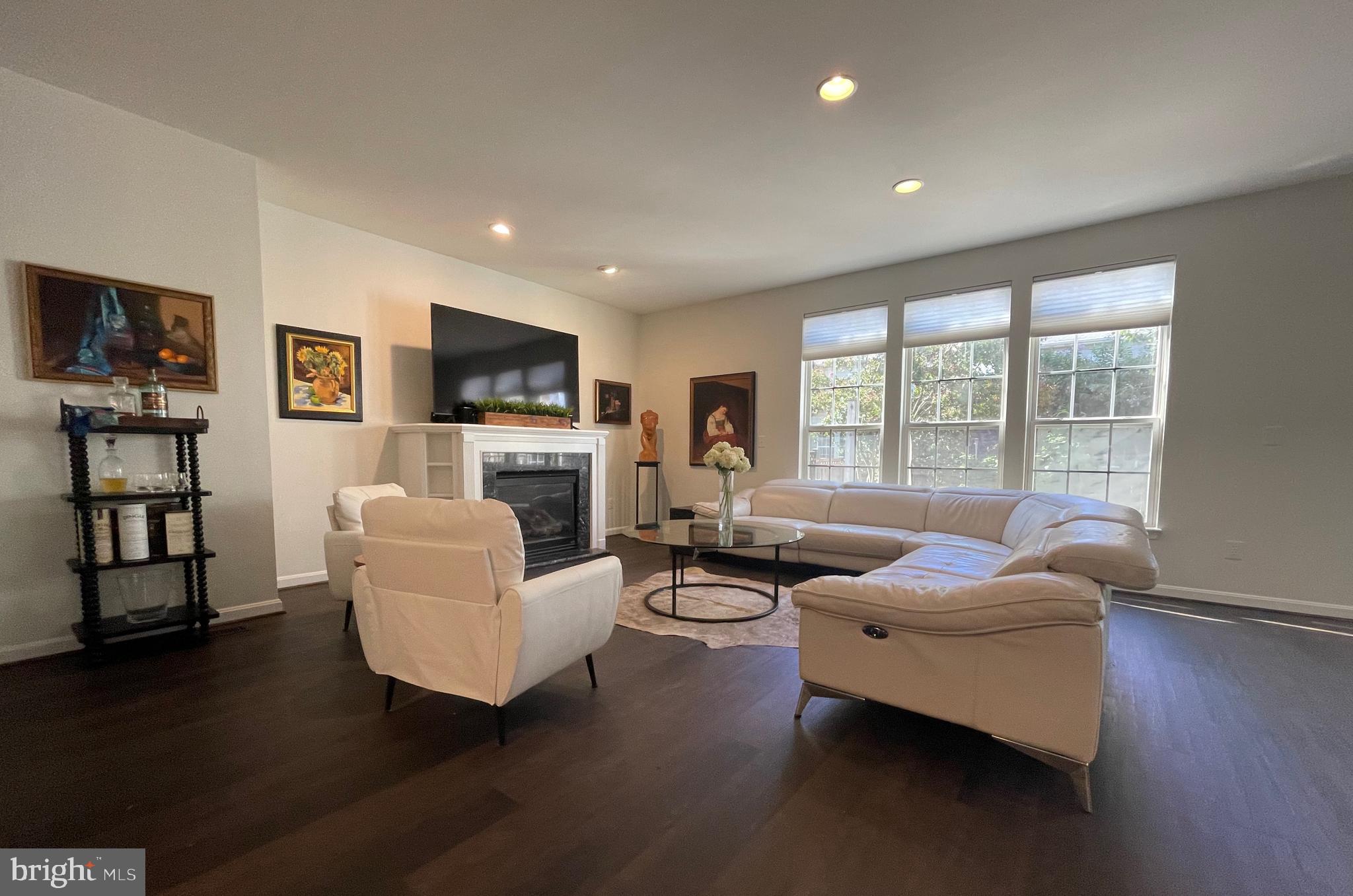 44383 AGAWAM TERRACE