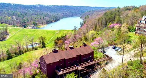 Townhouse For Sale - 426 The Hill Rd Road #L-30<br/> BASYE, VA 22810