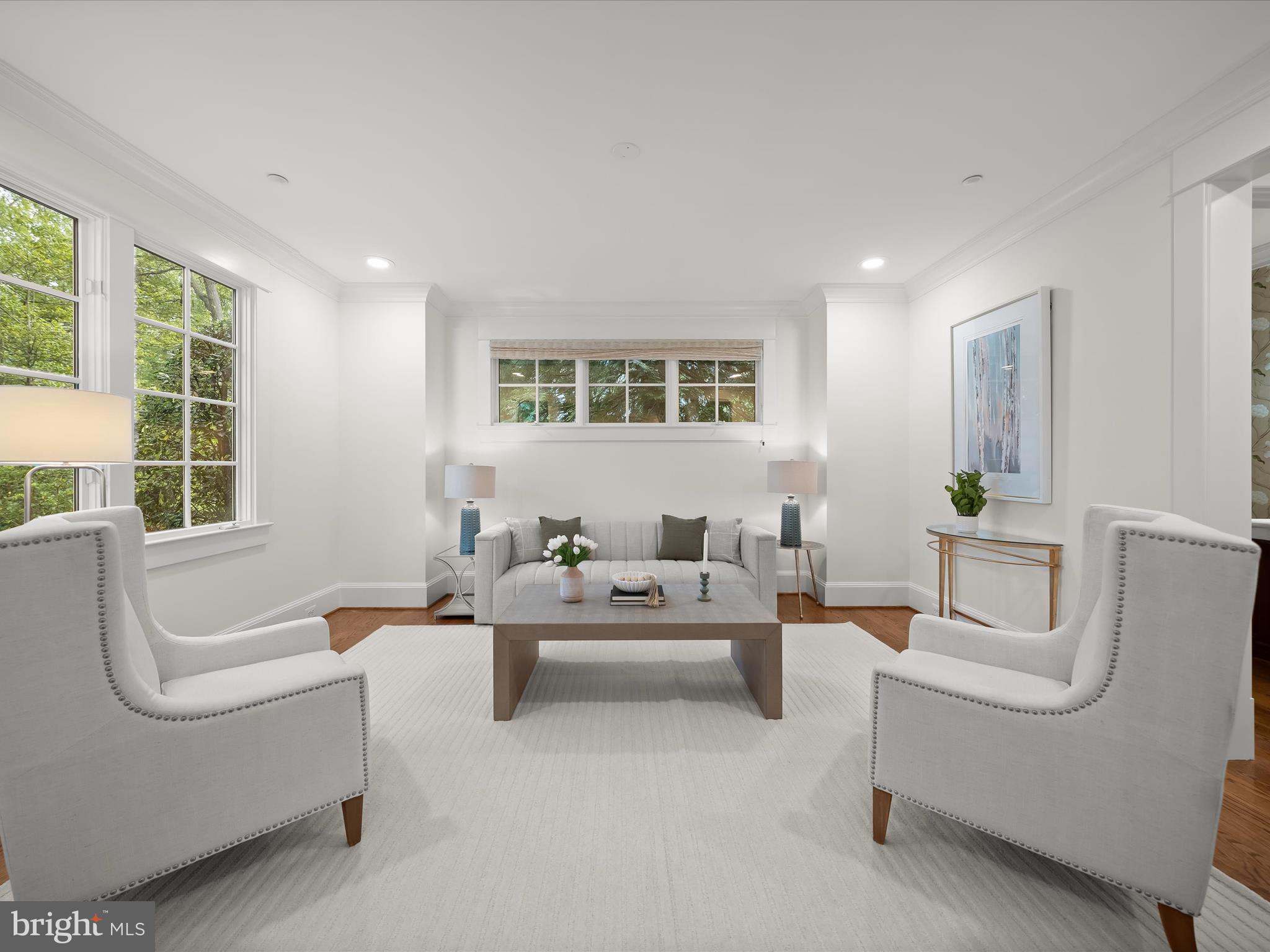 PINEVIEW - Residential