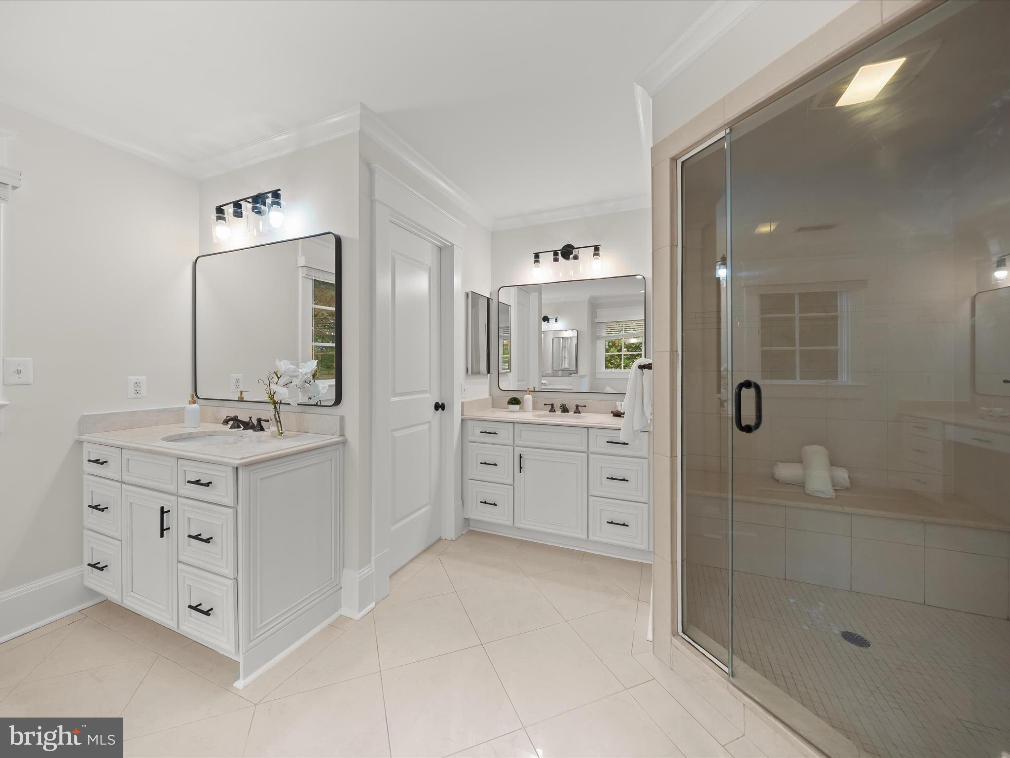 PINEVIEW - Residential