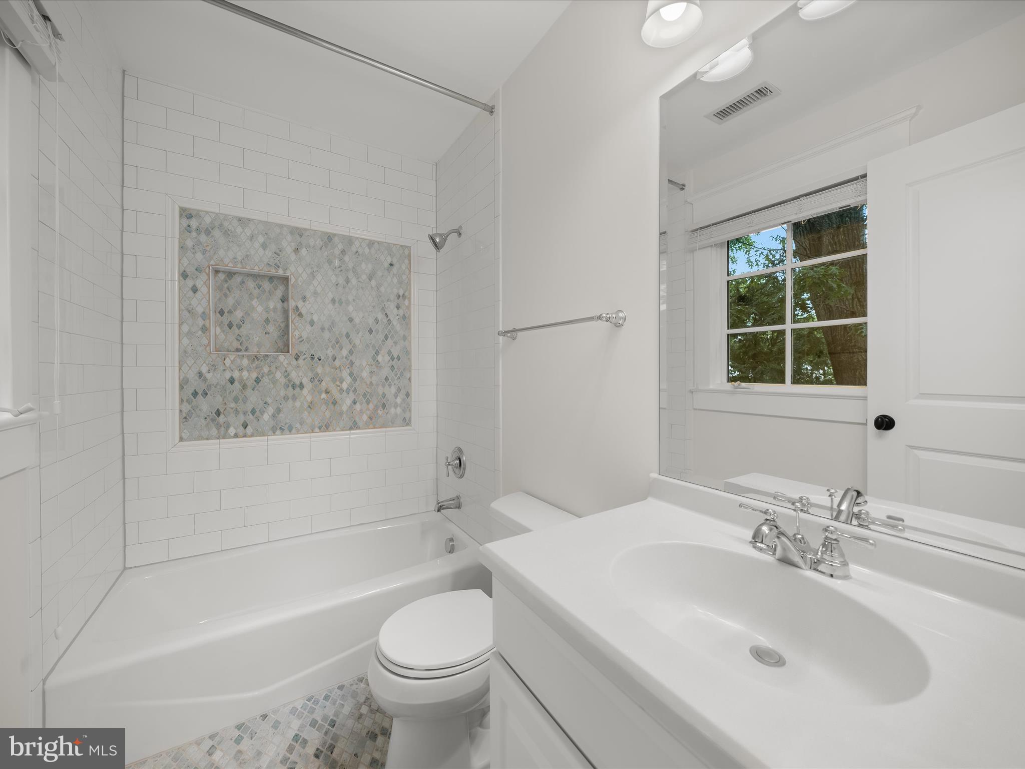 PINEVIEW - Residential