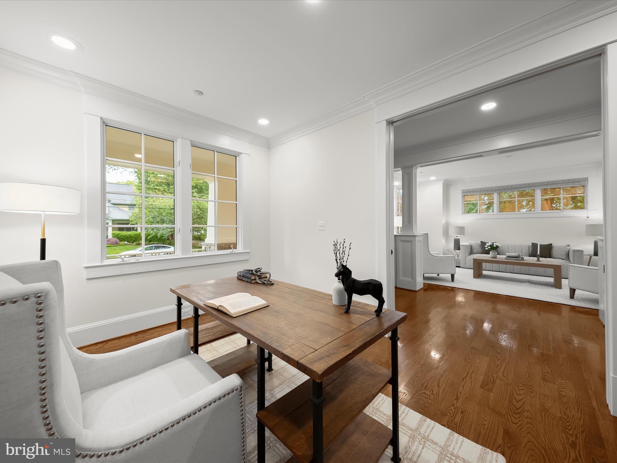 PINEVIEW - Residential