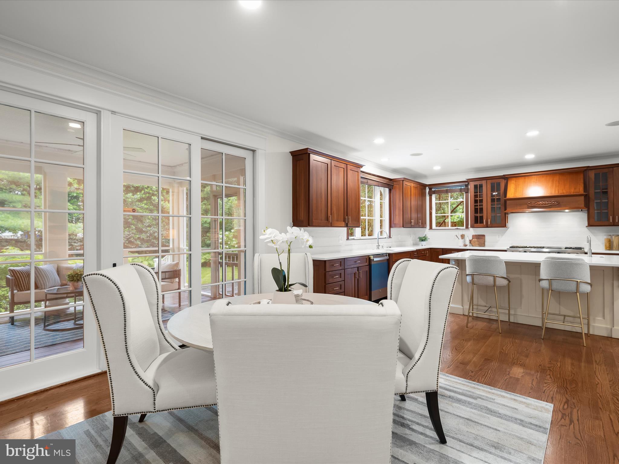 PINEVIEW - Residential