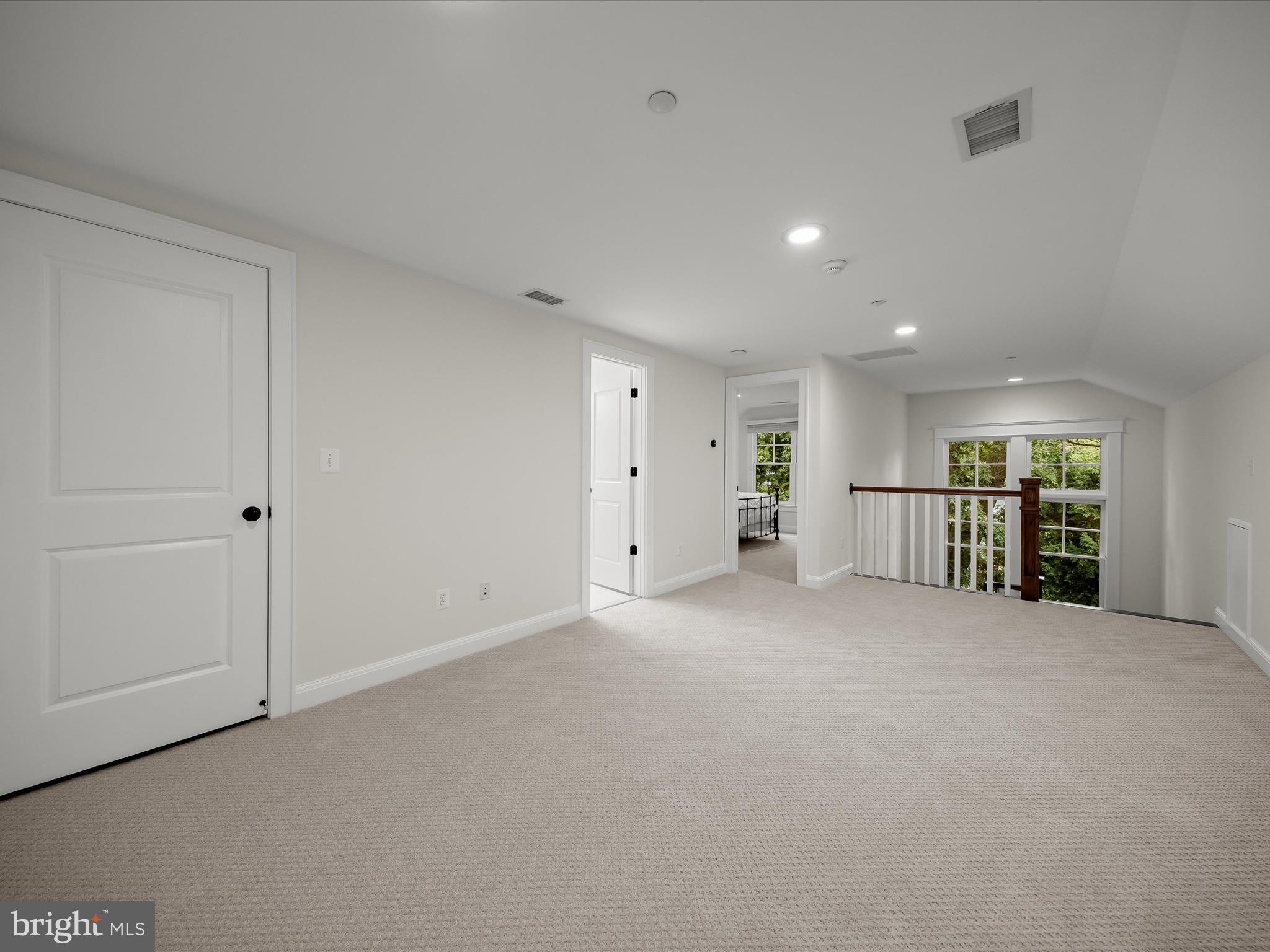 PINEVIEW - Residential