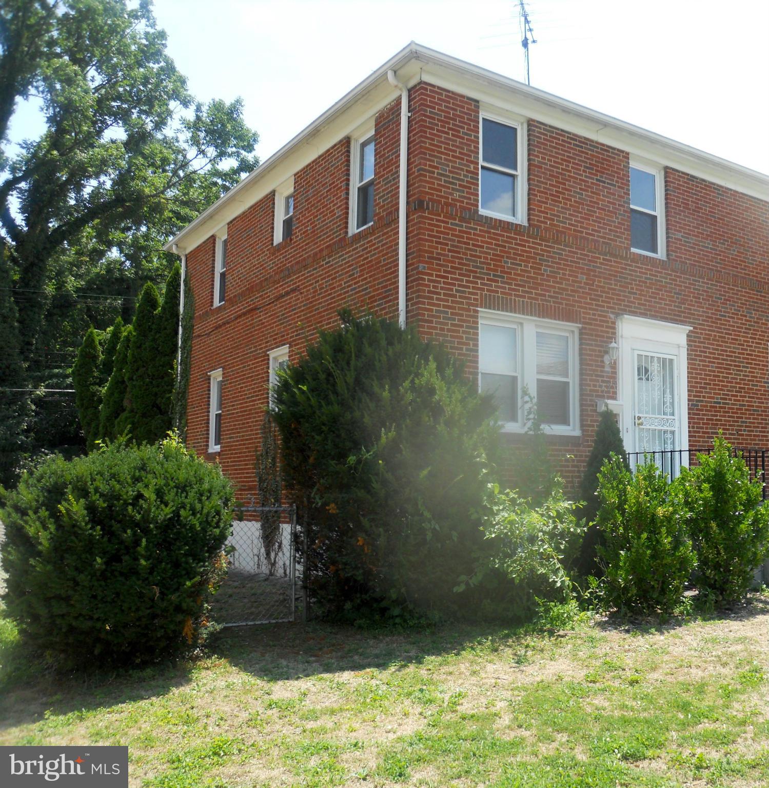 This 3 bedroom 2 full bath awaits a wonderful family to call home. This house features large light filled rooms, spacious kitchen and fenced in yard to enjoy your evenings. Conveniently located near major routes & shopping. Make your appointment today!