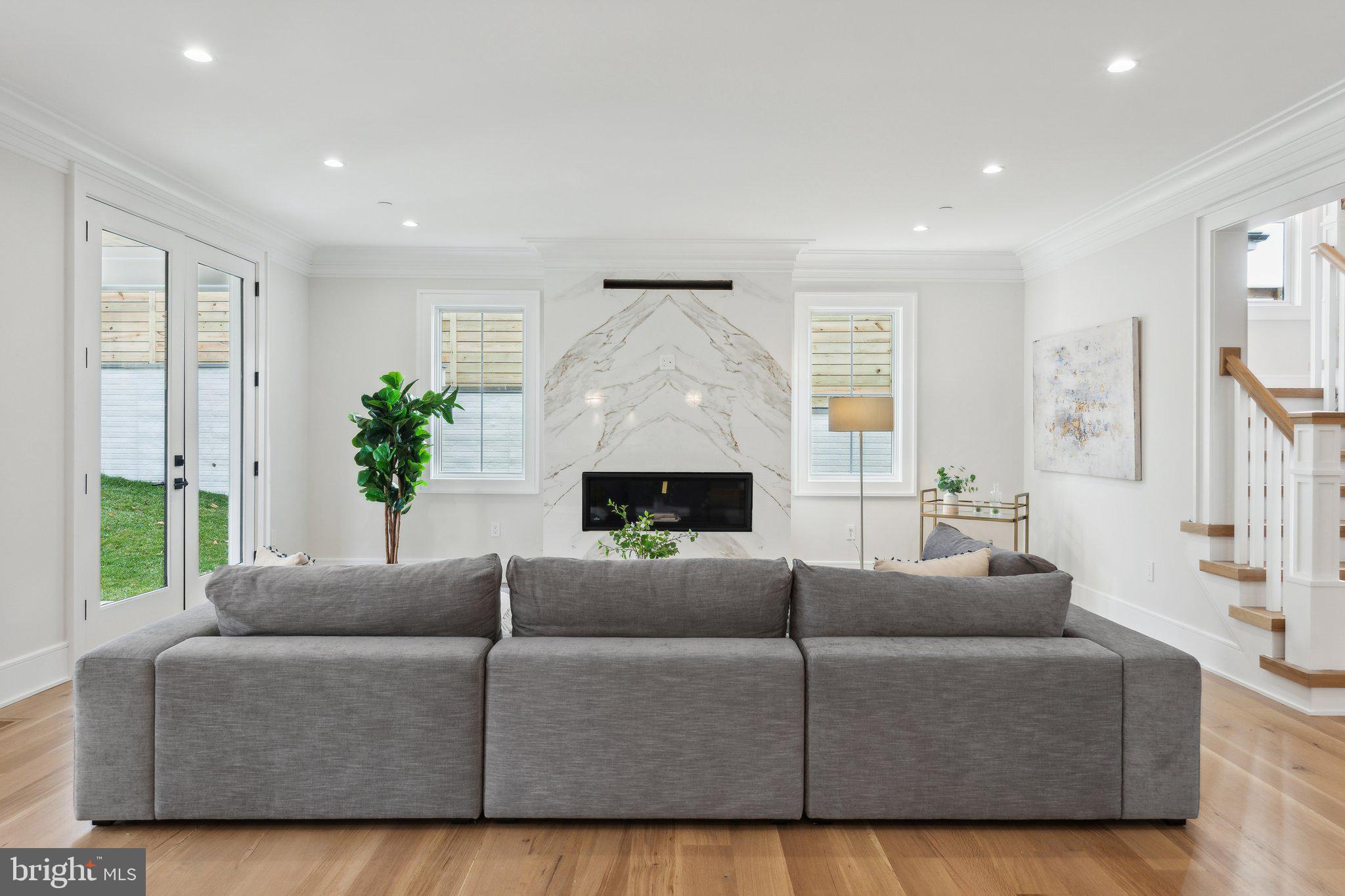 KENWOOD PARK - Residential