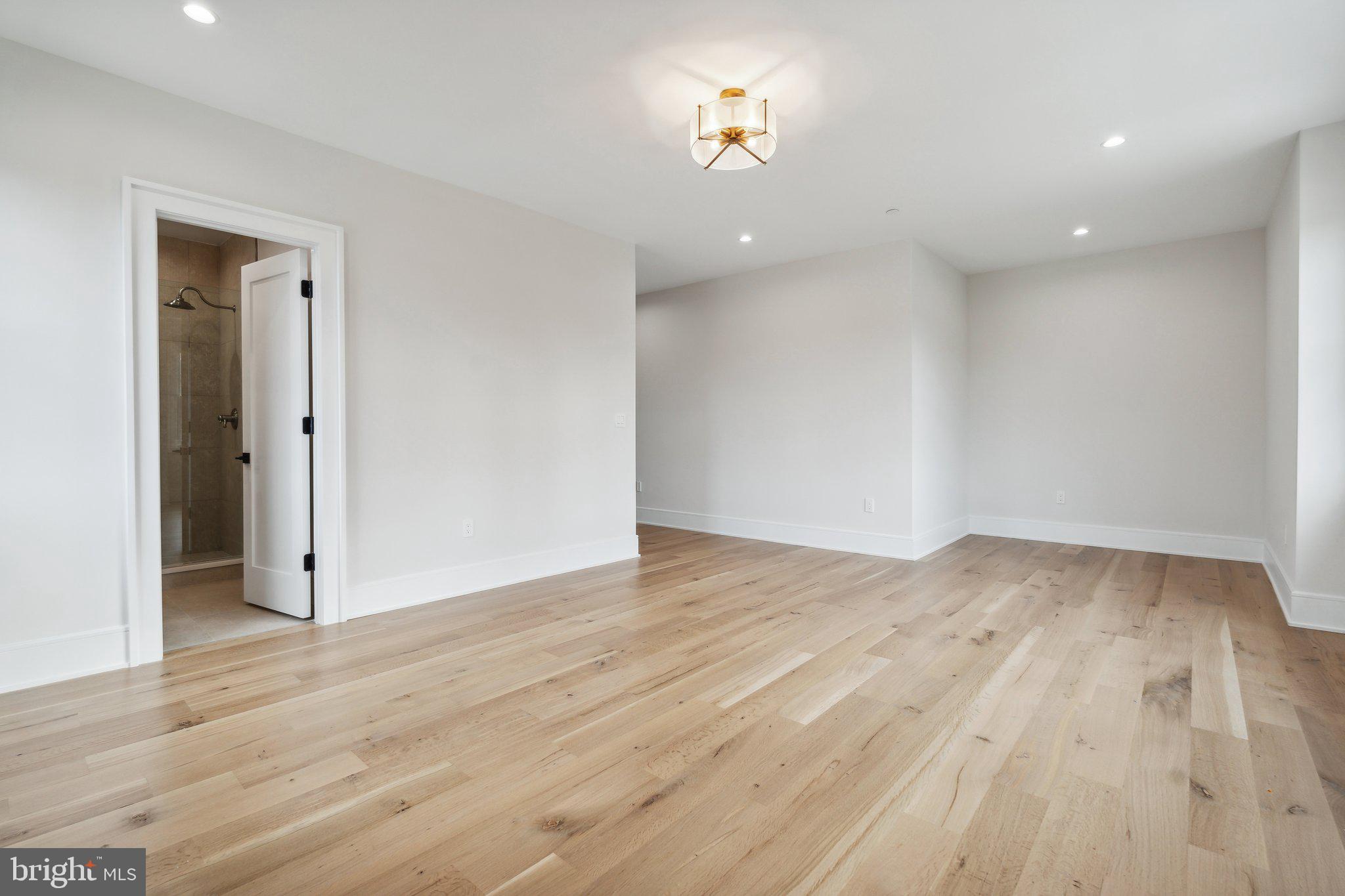 KENWOOD PARK - Residential