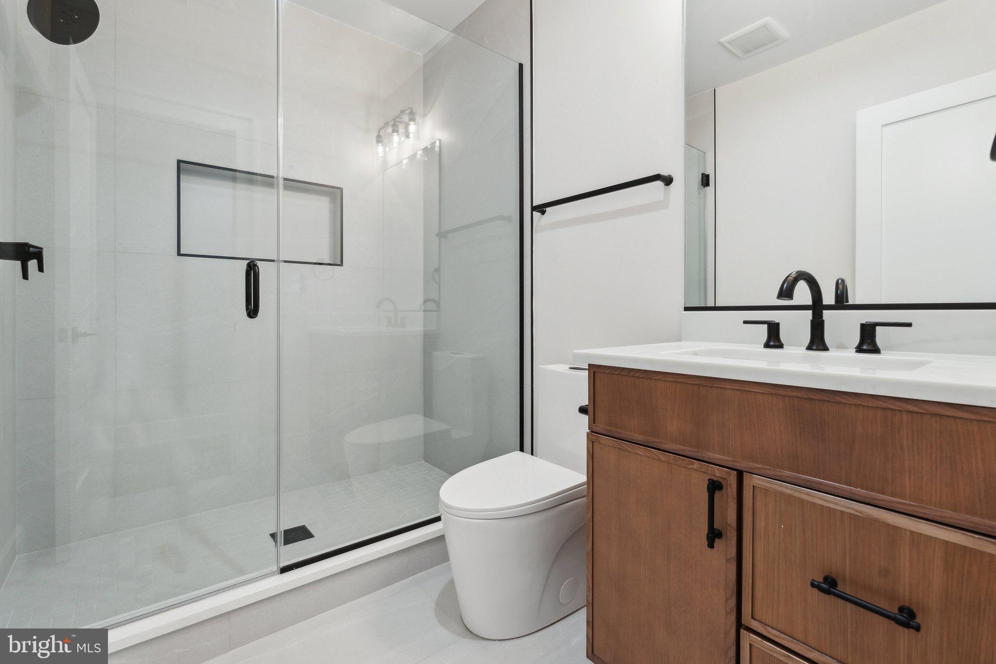 KENWOOD PARK - Residential