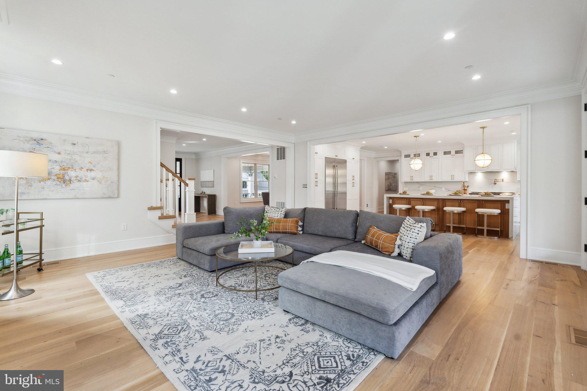 KENWOOD PARK - Residential