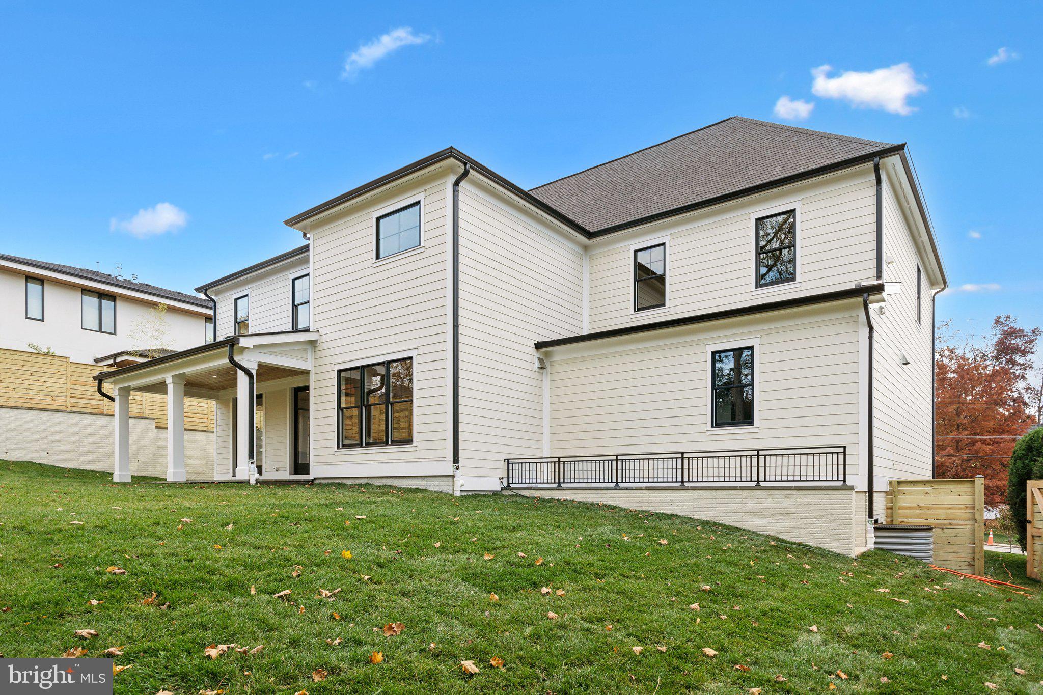 KENWOOD PARK - Residential