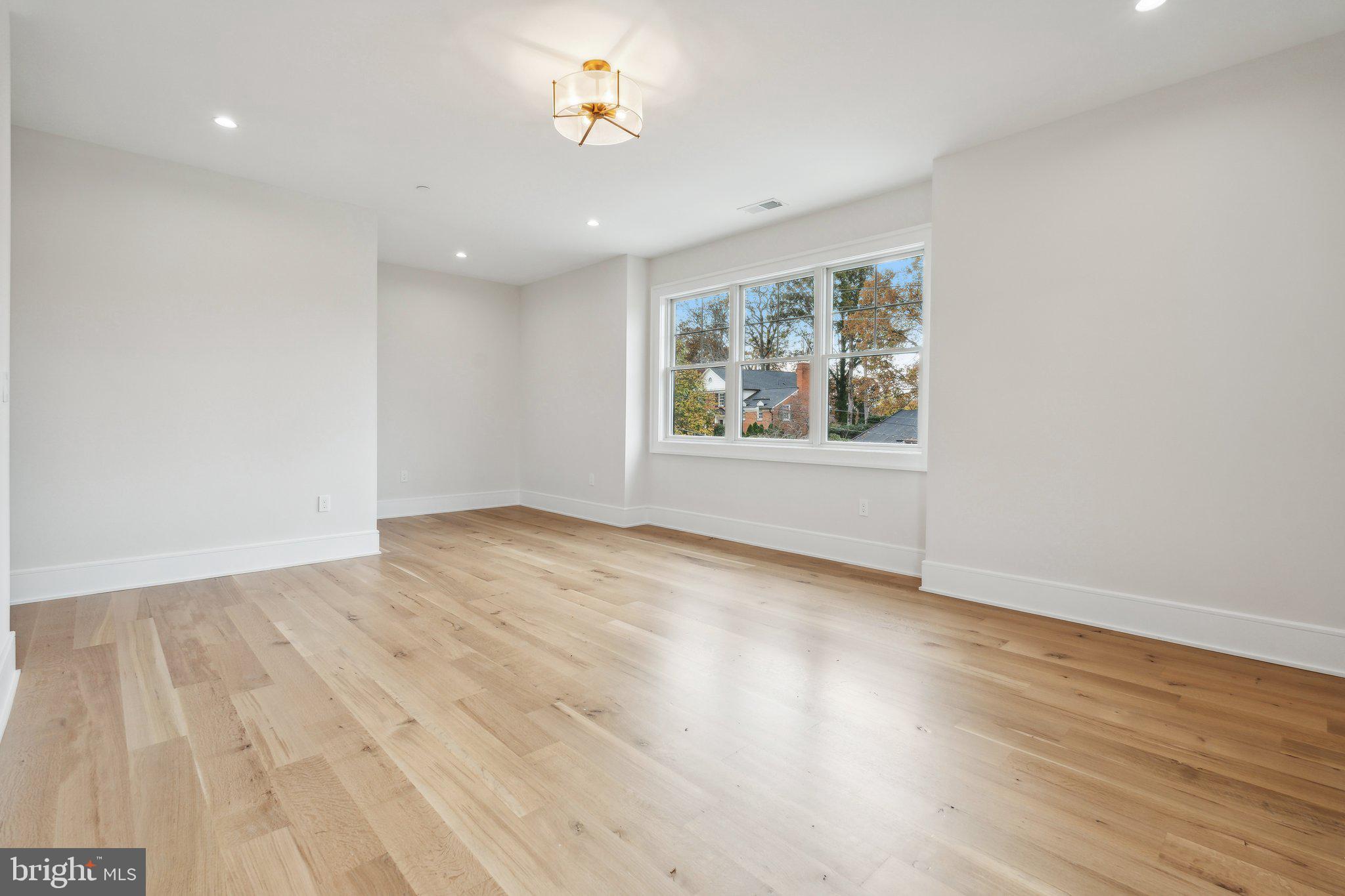 KENWOOD PARK - Residential