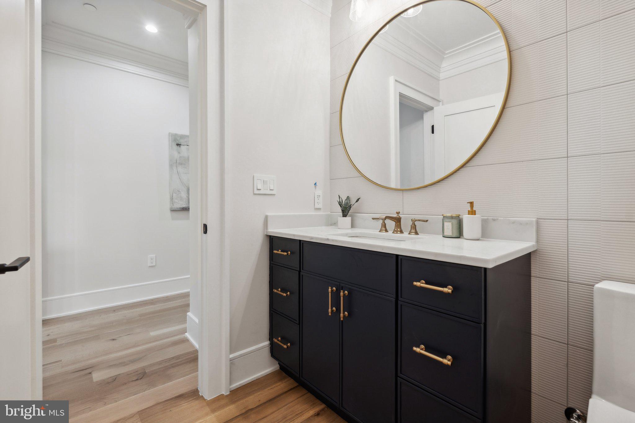 KENWOOD PARK - Residential