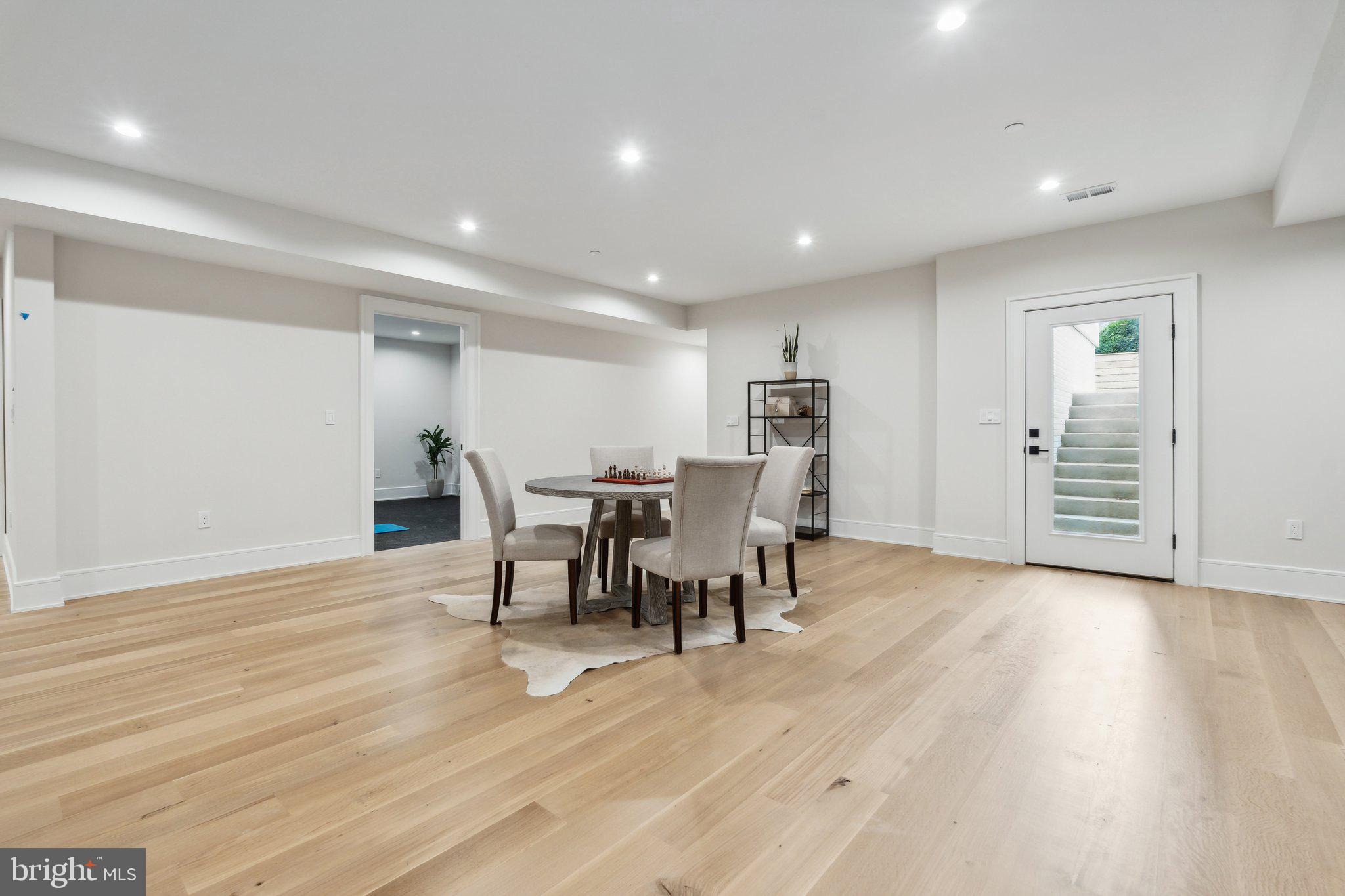 KENWOOD PARK - Residential