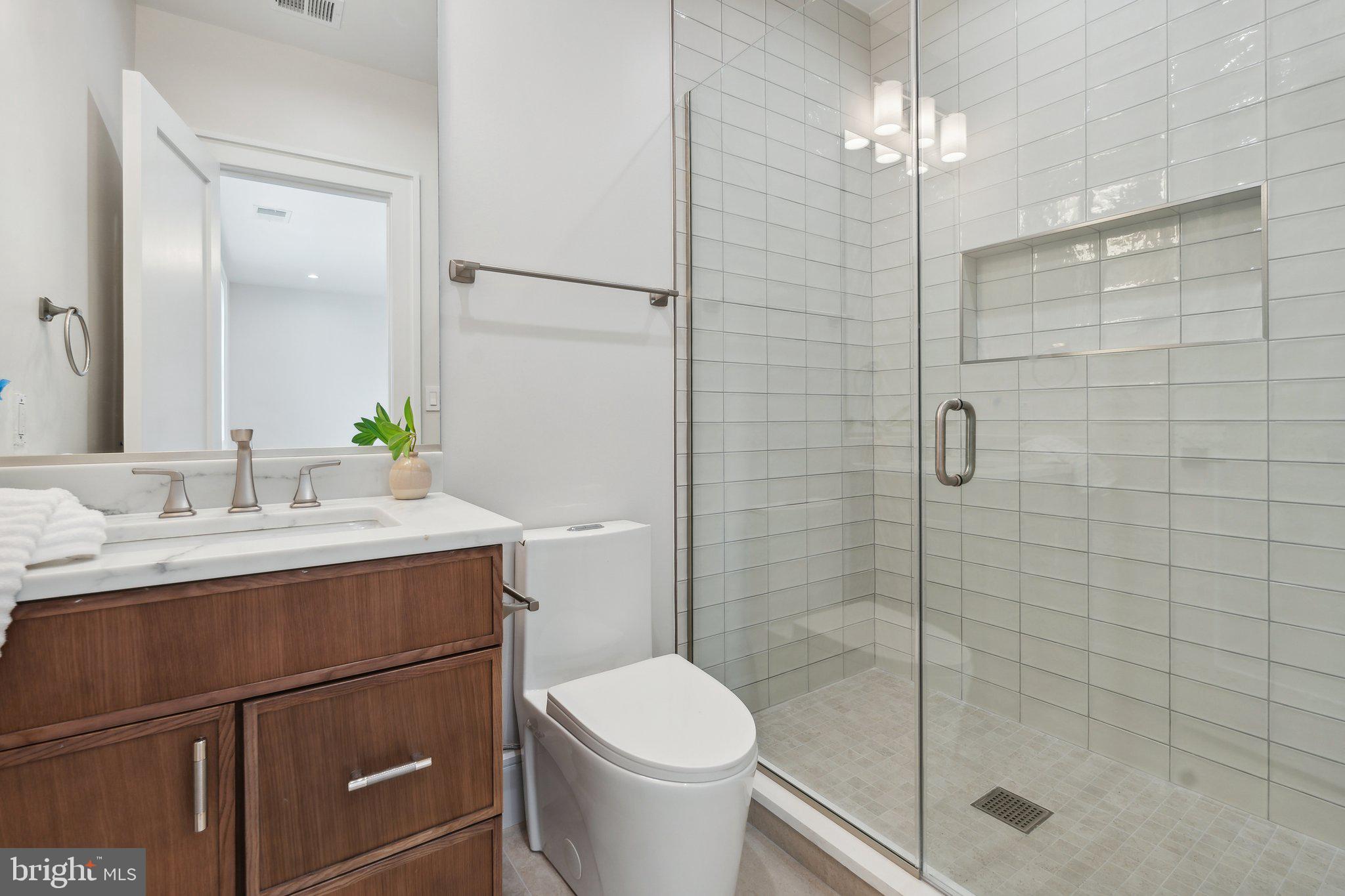 KENWOOD PARK - Residential