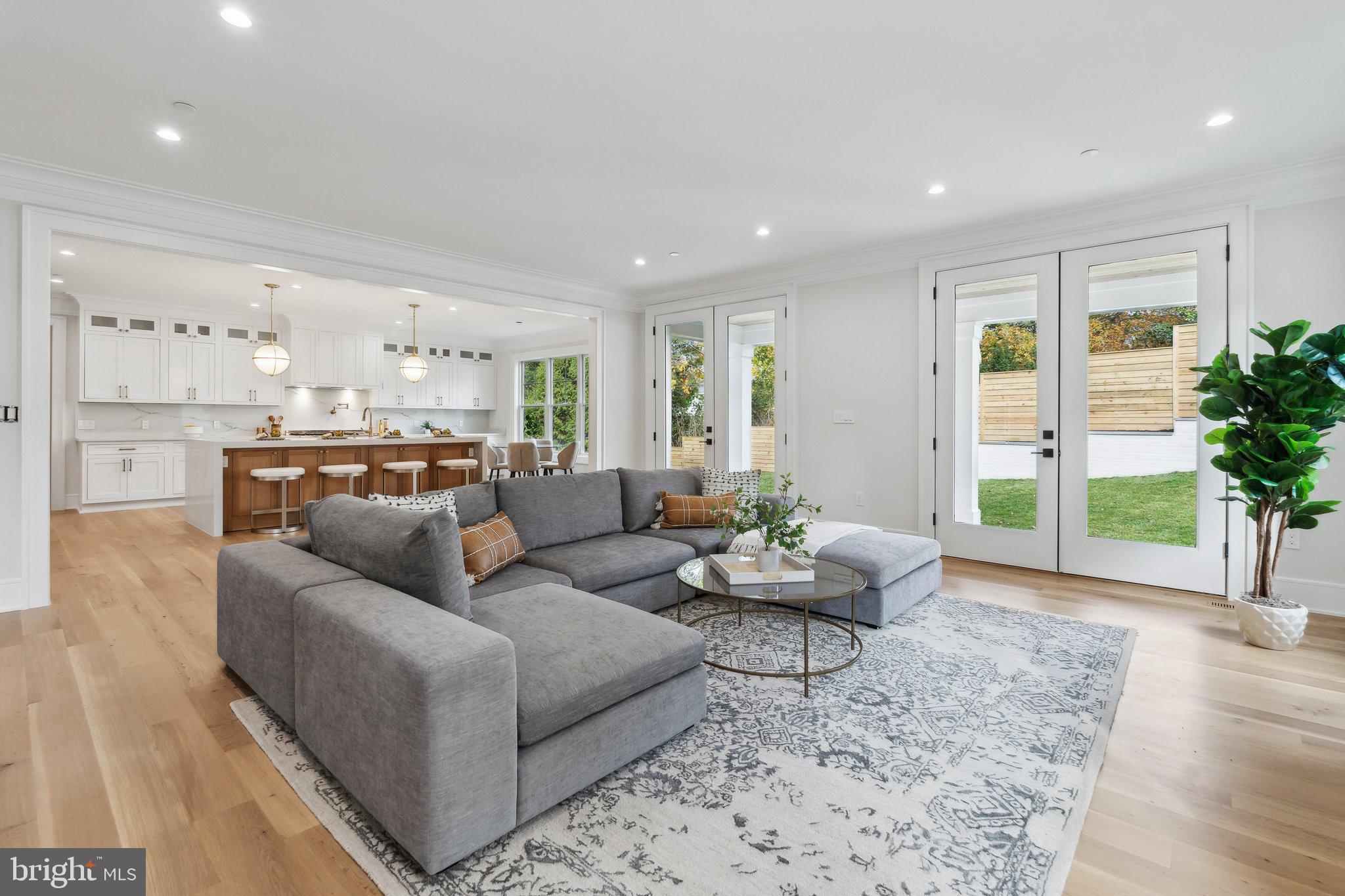 KENWOOD PARK - Residential