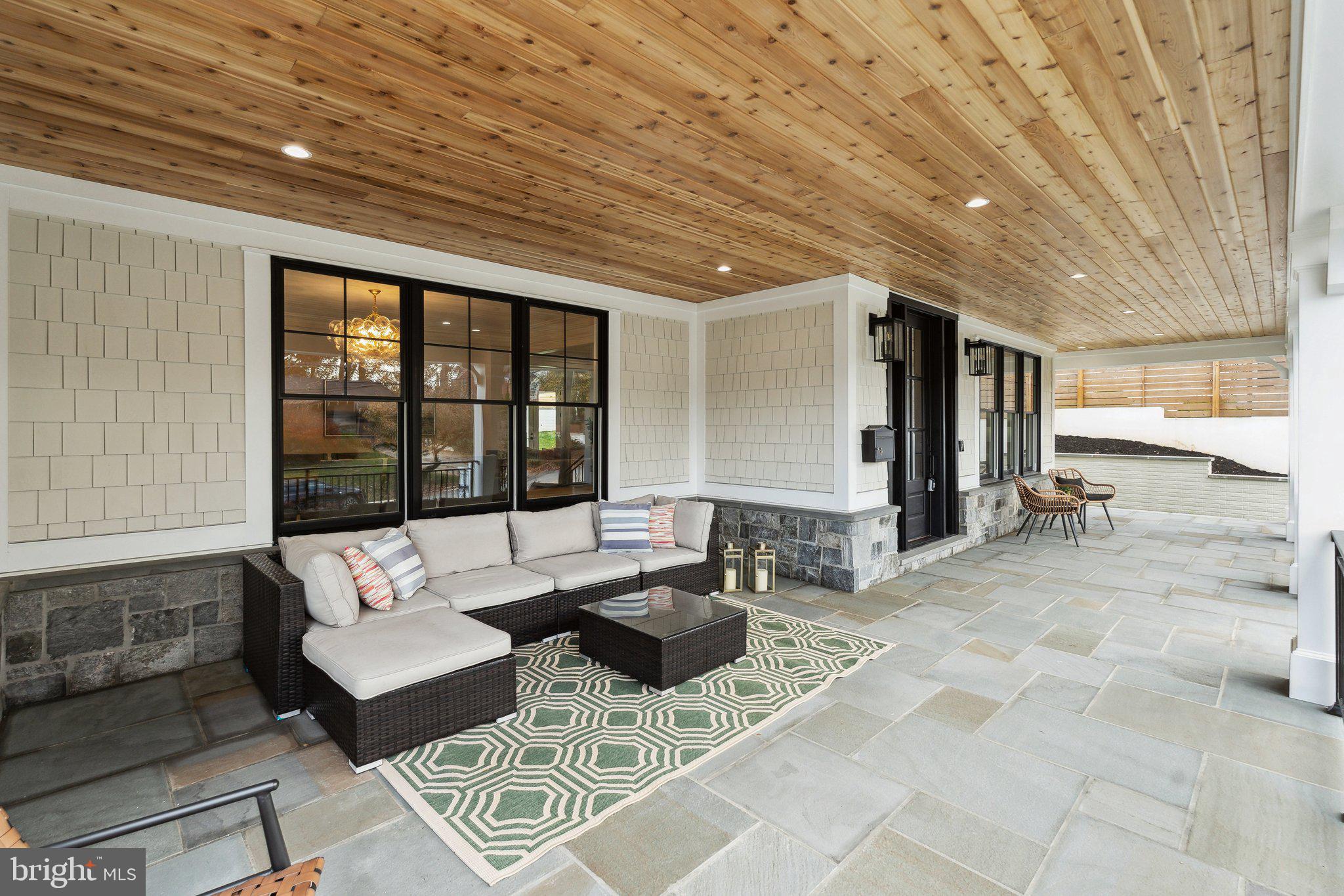 KENWOOD PARK - Residential