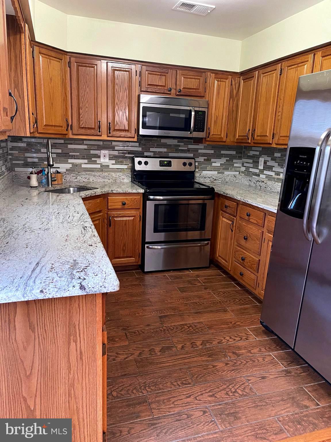 CLINTON DALE TOWNHOUSES - Residential Lease