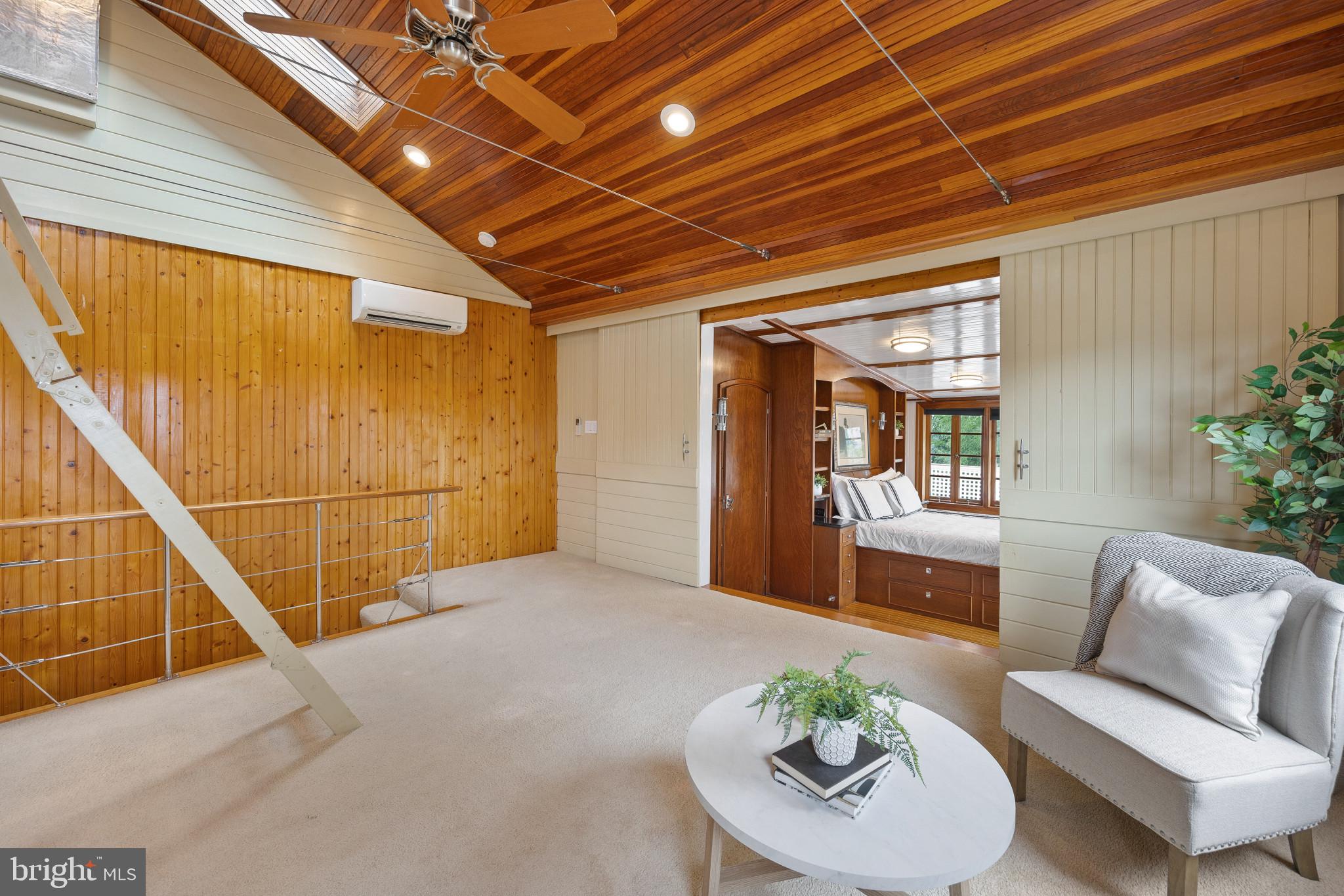 EASTPORT - Residential