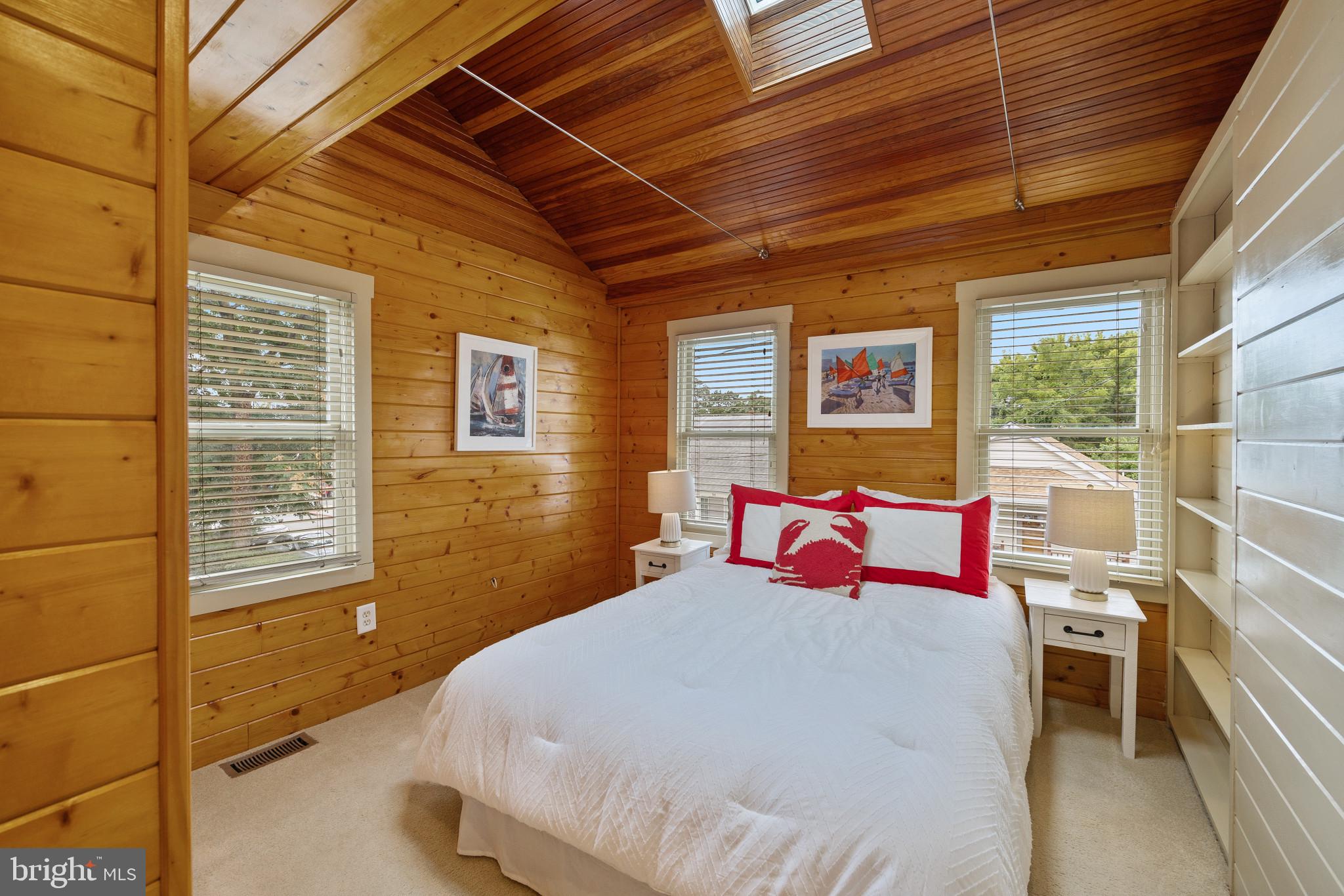 EASTPORT - Residential